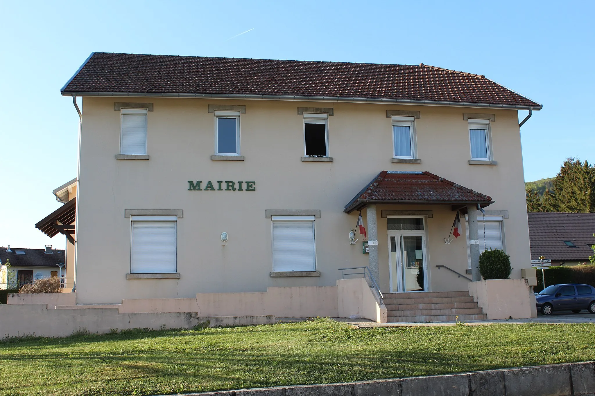 Photo showing: Mairie d'Hotonnes, Haut-Valromey.