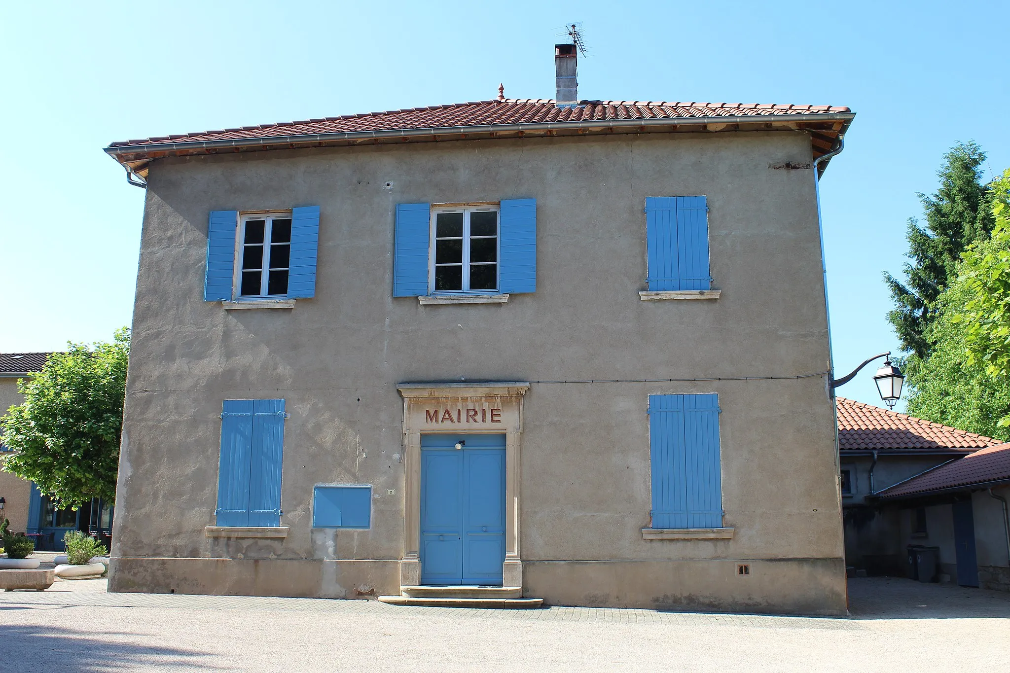 Photo showing: Mairie de Lurcy.