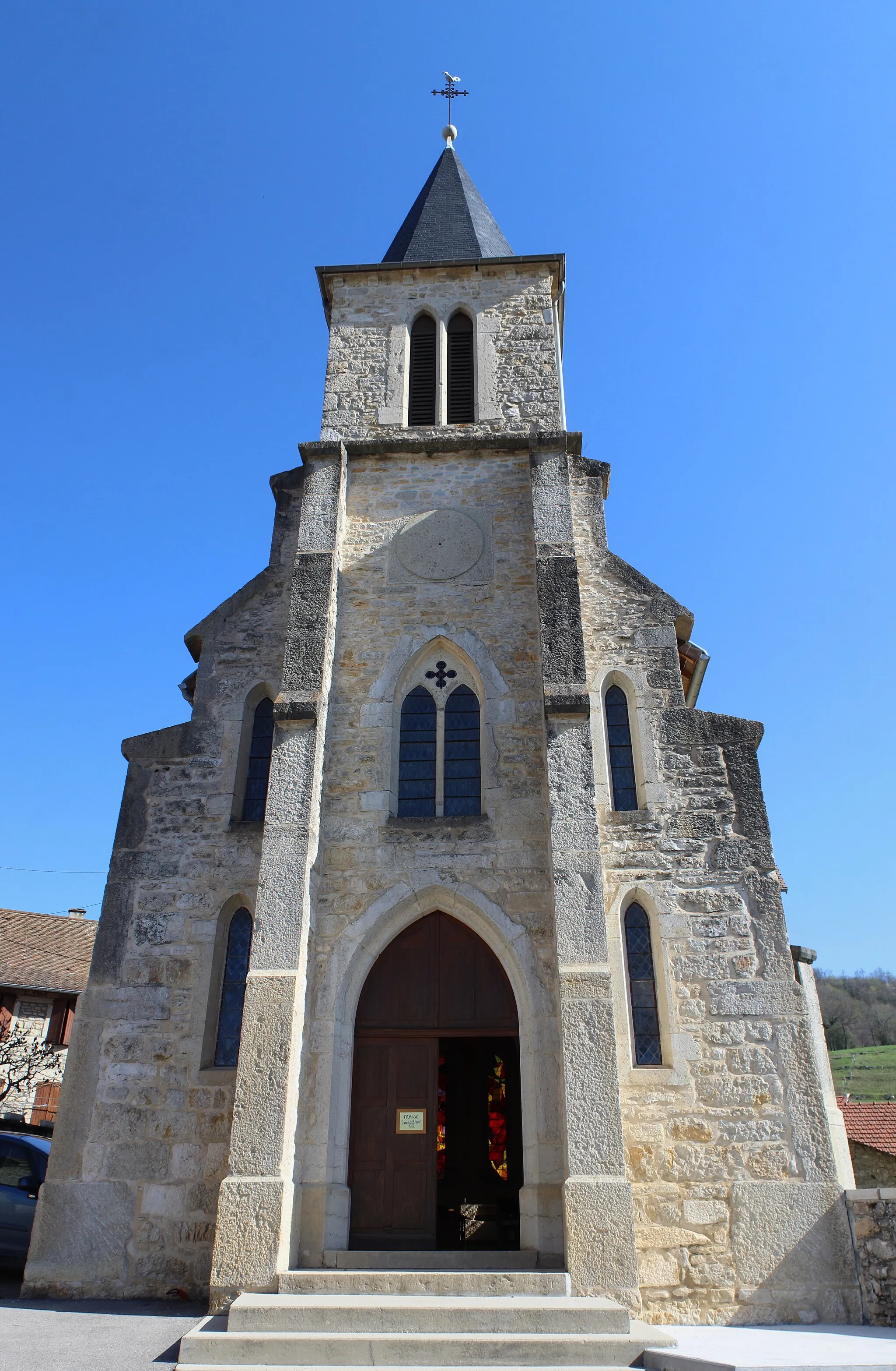 Photo showing: Église Saint-Jacques de Lompnas.