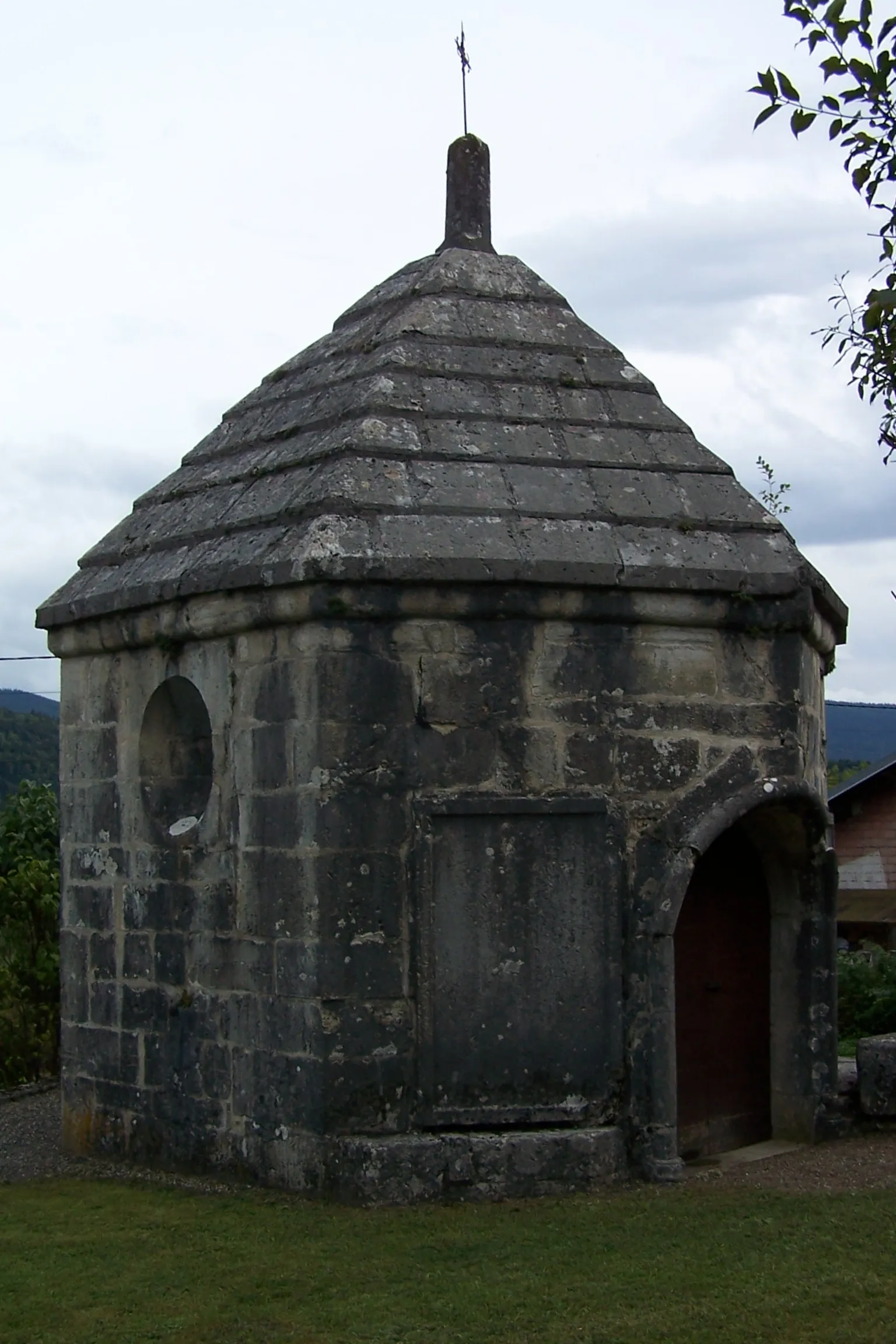 Photo showing: Chapelle Sainte-Claire in Maillat, Frankreich