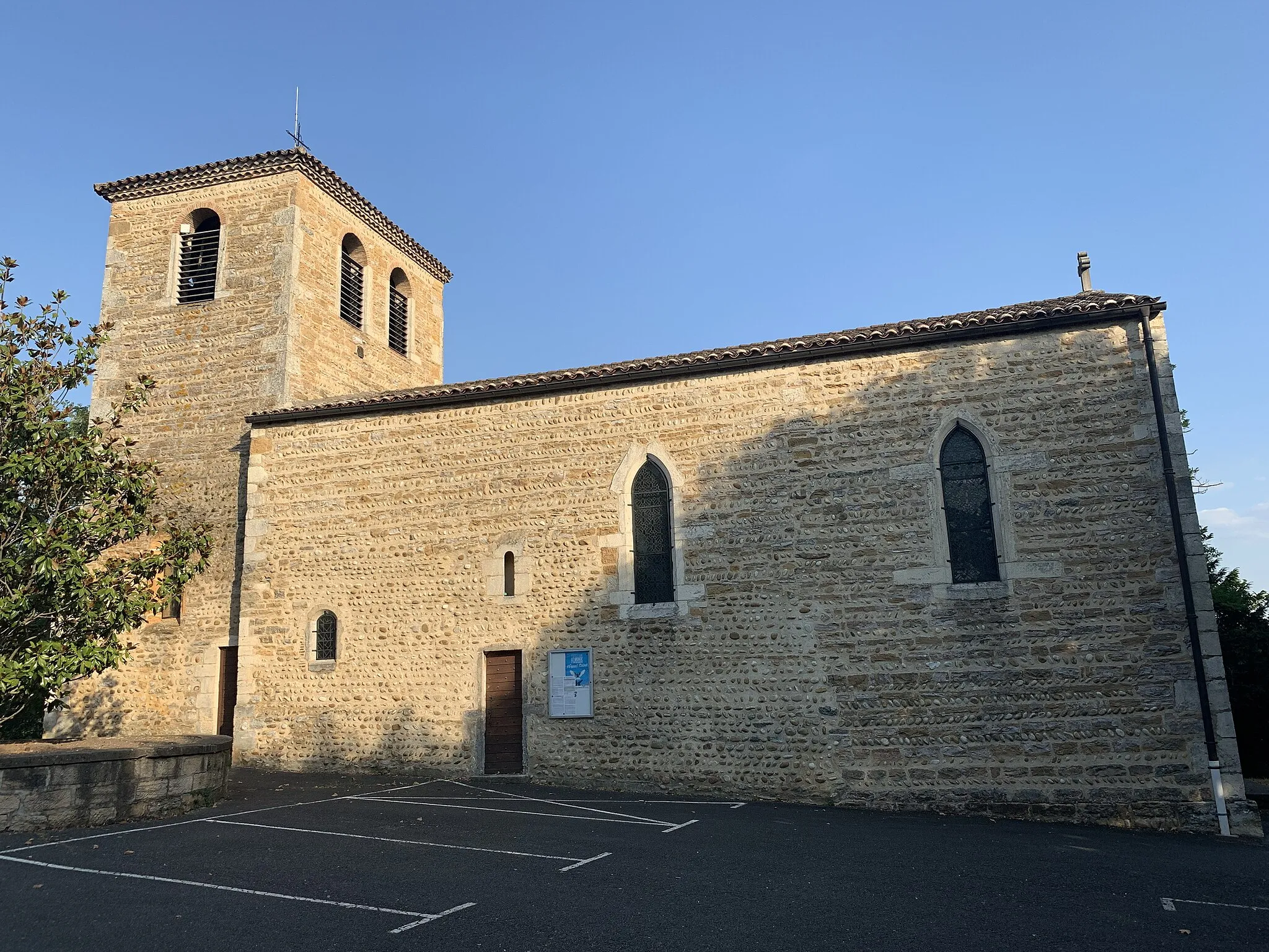 Photo showing: Église Saint-Barthélemy de Massieux.