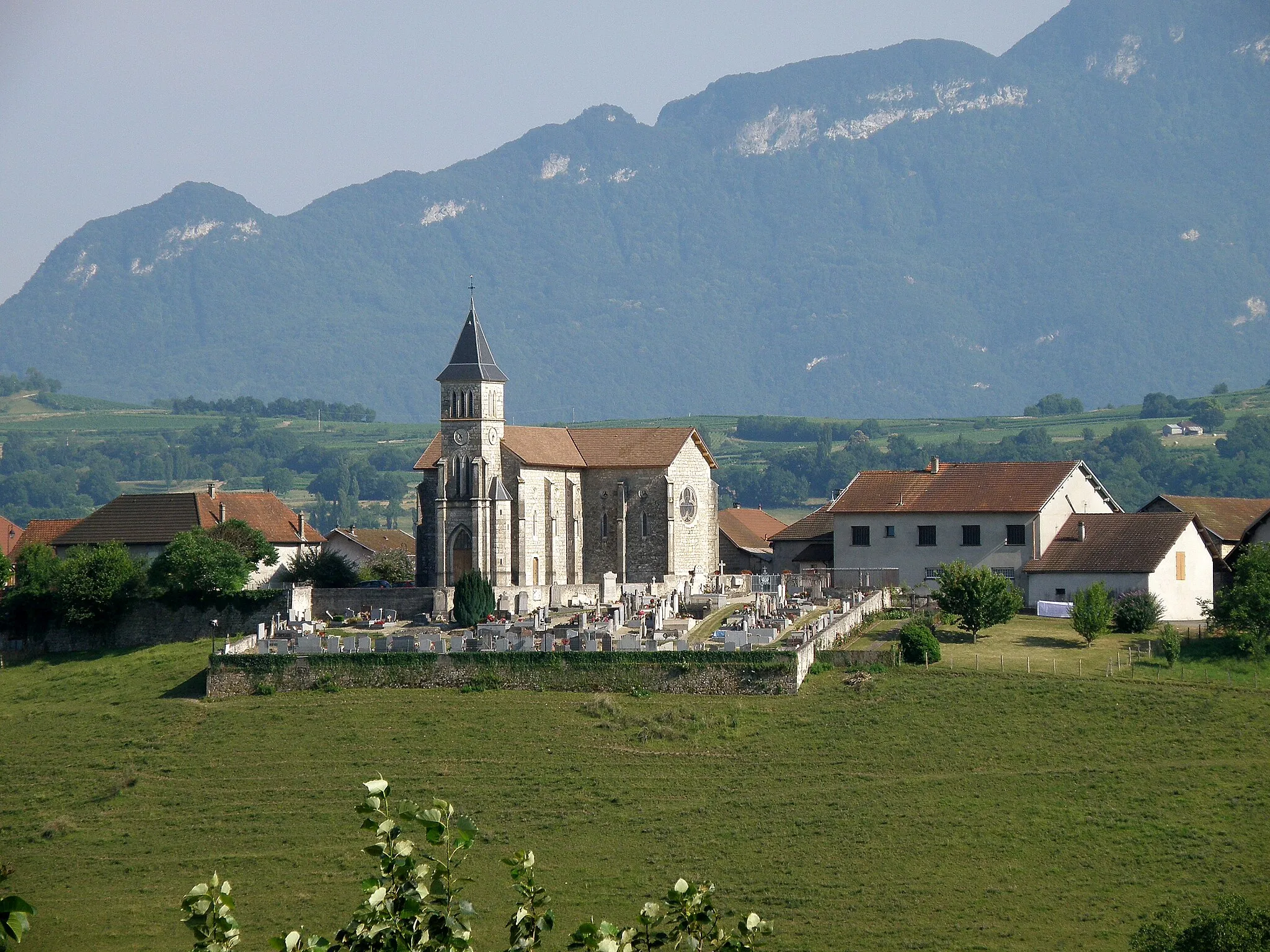 Photo showing: Massignieu-de-Rives, comm. dans le département de l’Ain (région Rhônes-Alpes, France). Vue générale.