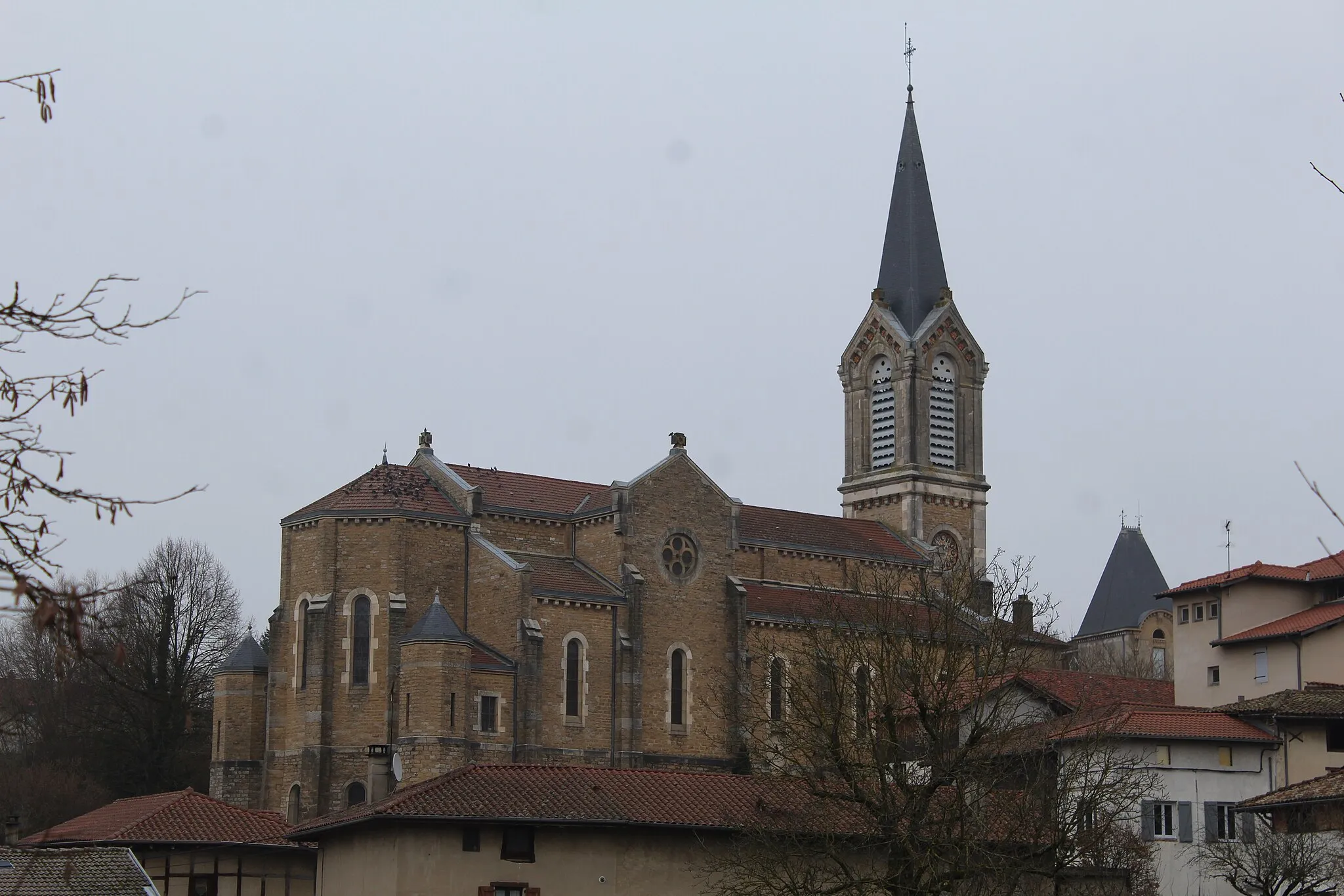 Photo showing: Église Saint-Maurice de Neuville-les-Dames.