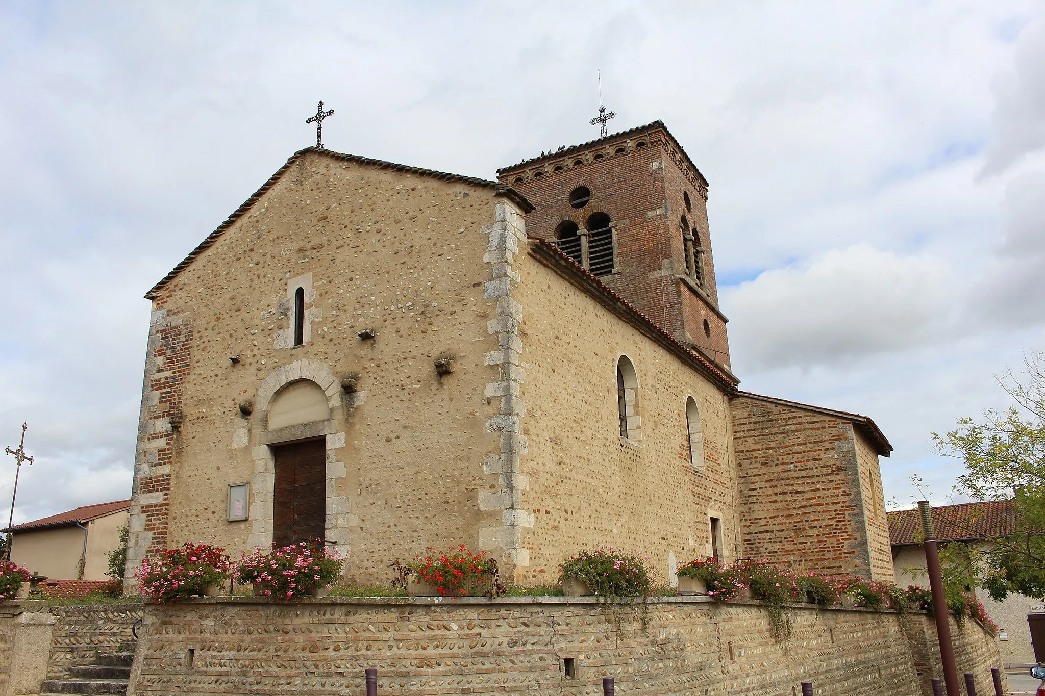 Photo showing: Église Saint-Pierre de Monthieux.