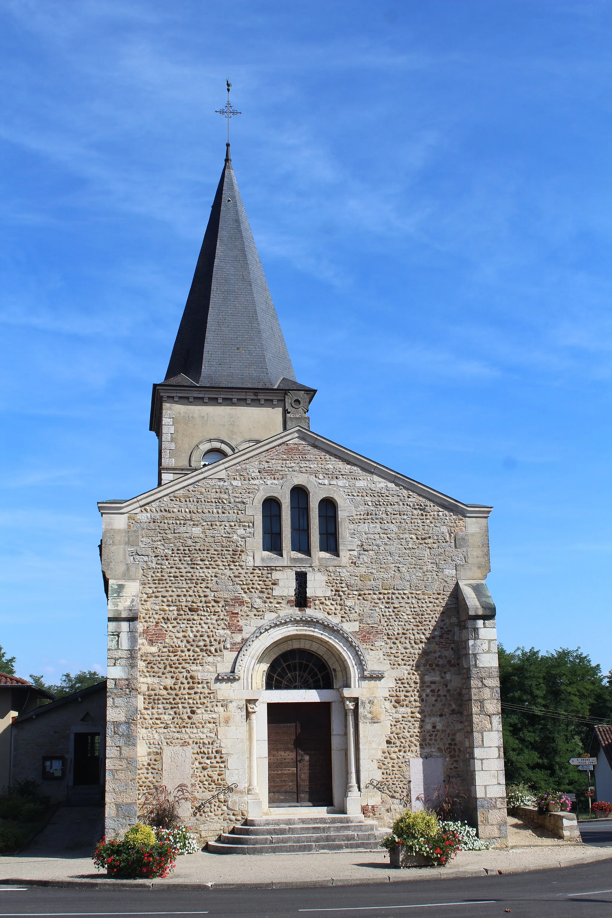 Photo showing: Église Saint-Didier de Montracol.