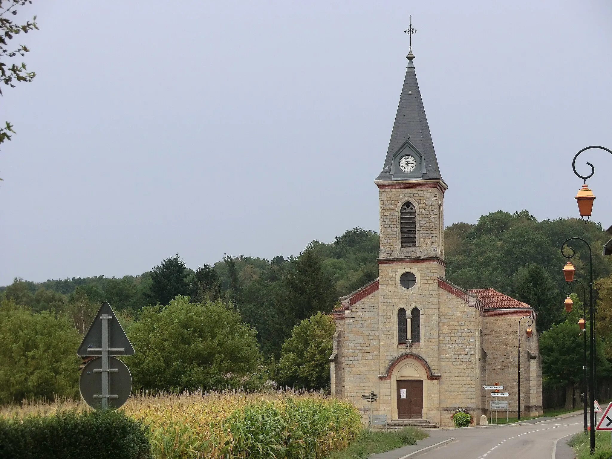 Photo showing: Church of Sainte-Croix (Ain).