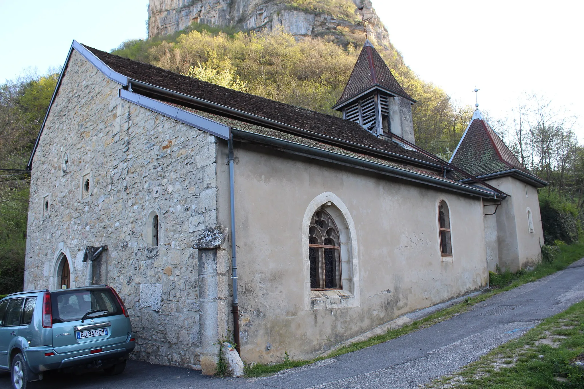 Photo showing: Église Saint-Pierre de Serrières-de-Briord.