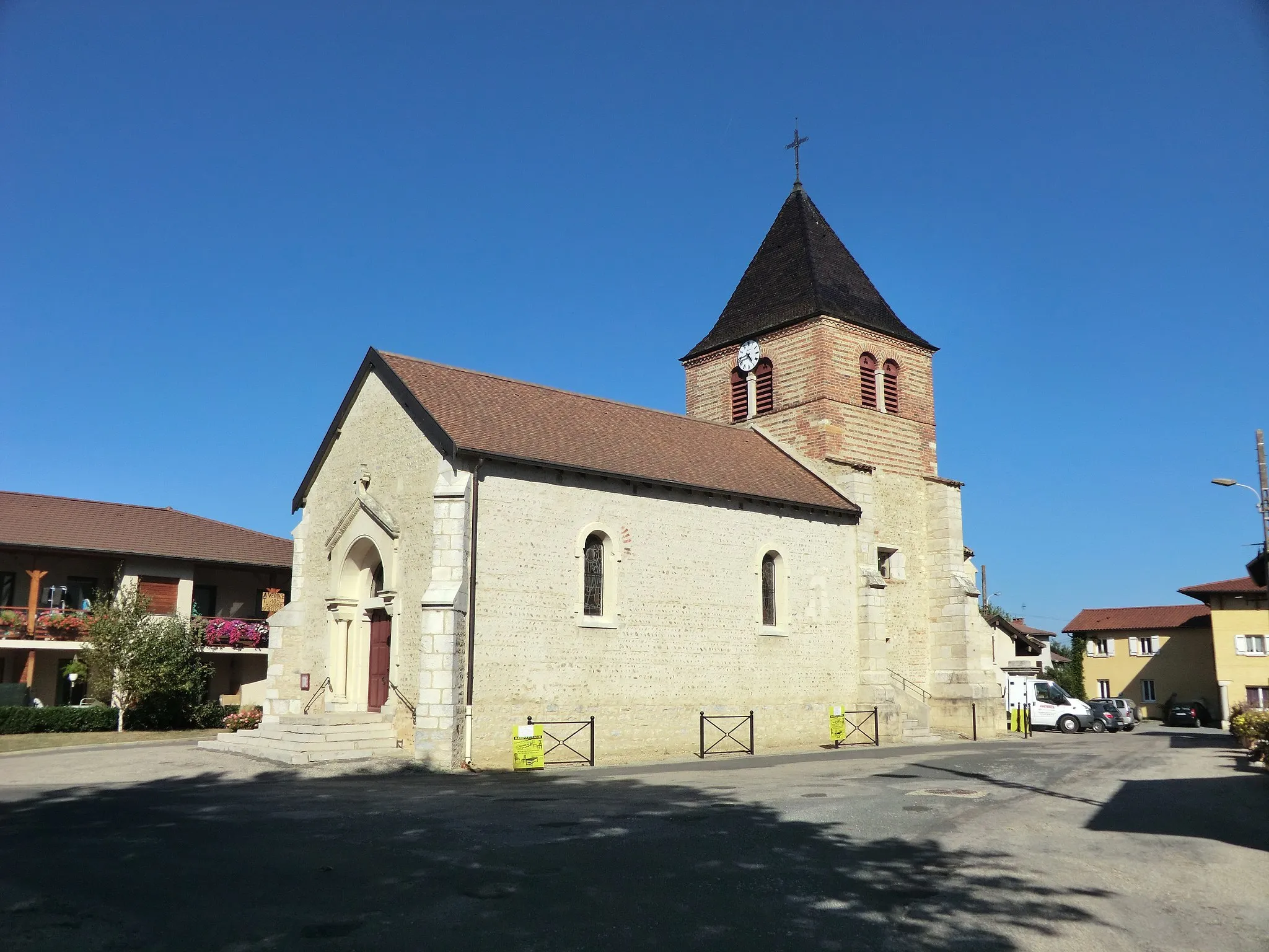 Photo showing: Église Saint-Marcel de Saint-Marcel (Ain).