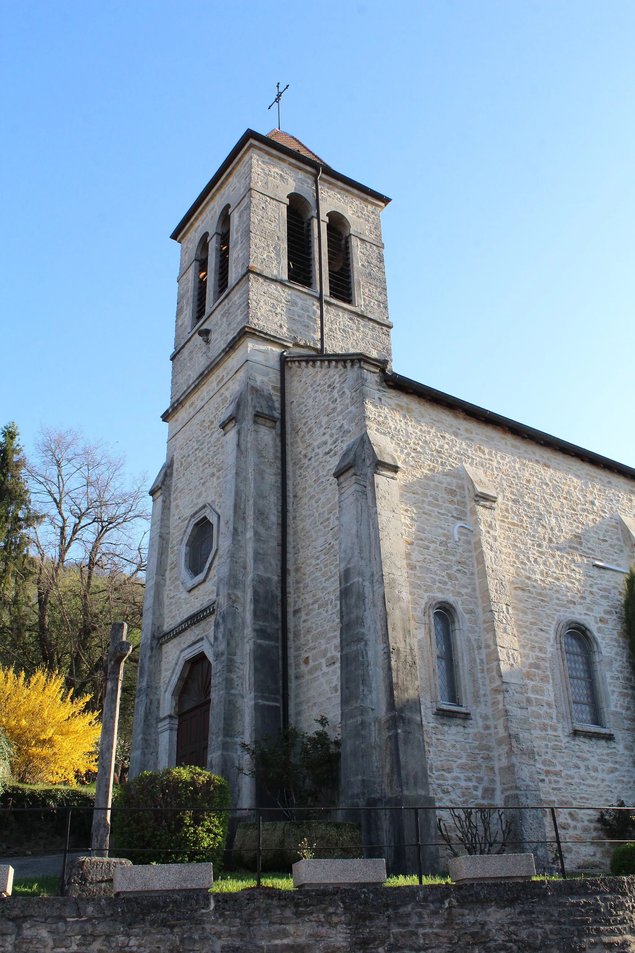 Photo showing: Église Saint-Cyr de Souclin.