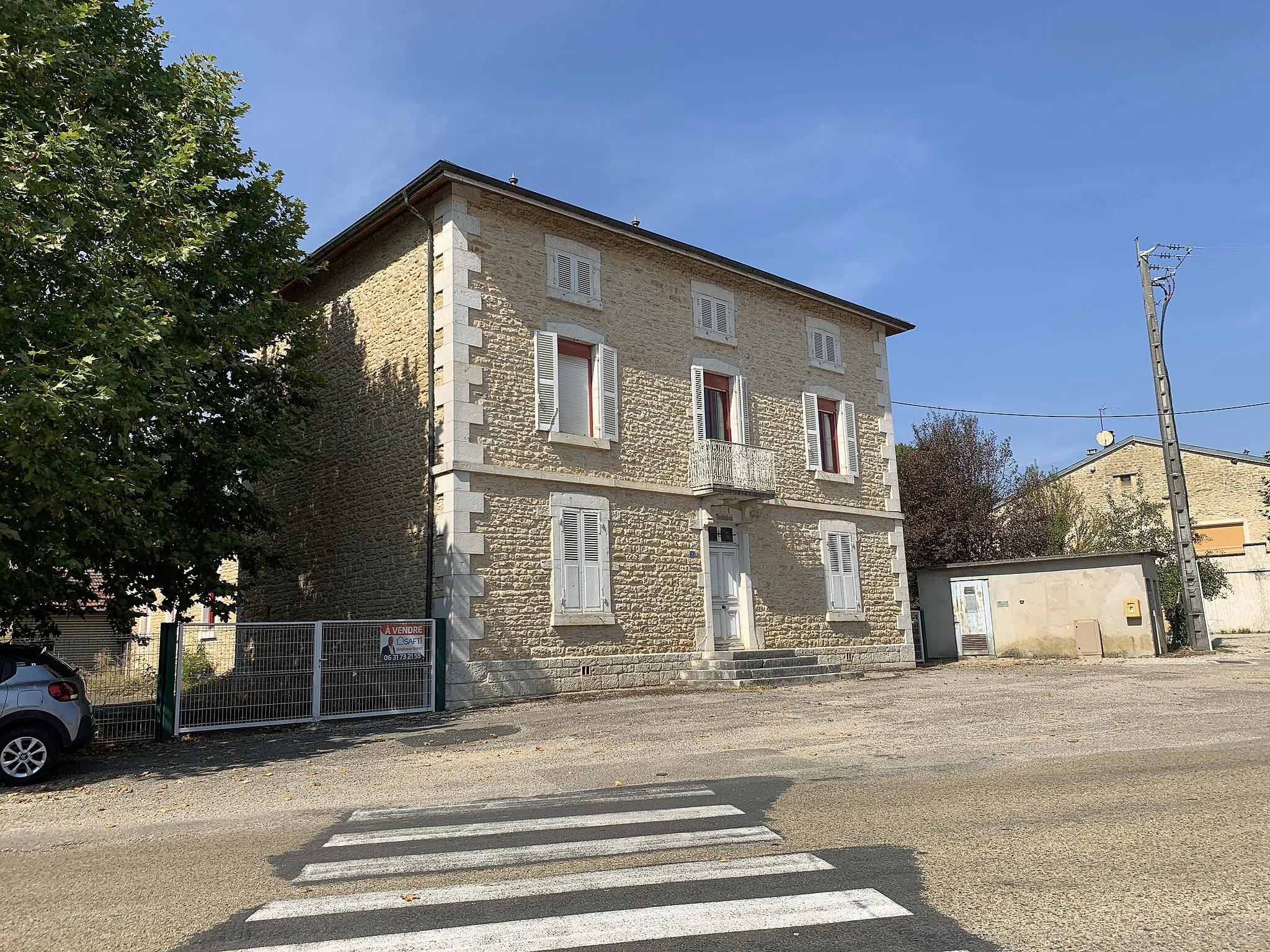Photo showing: Ancienne mairie de Villereversure.