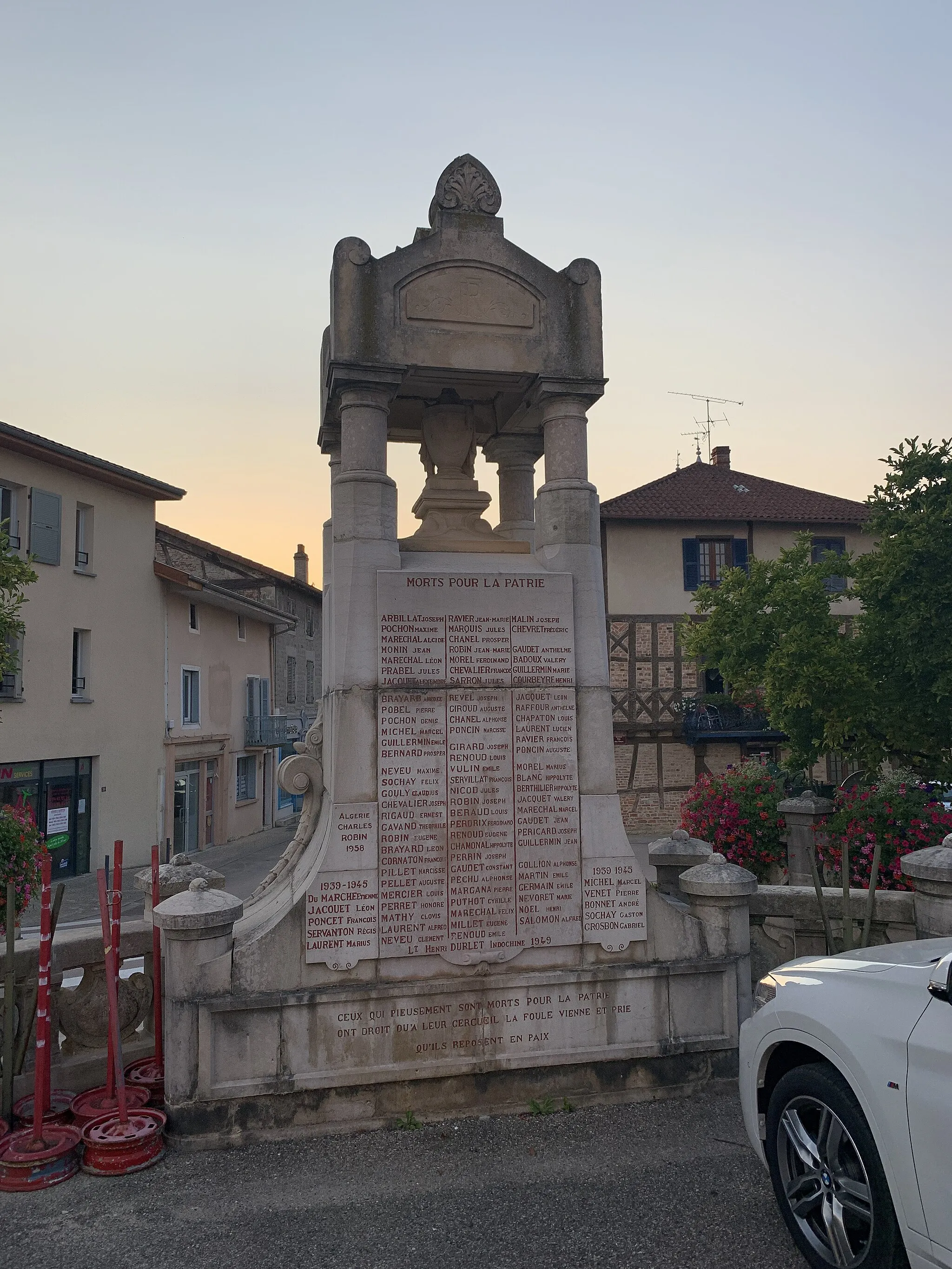 Photo showing: Monument aux morts de Marboz.