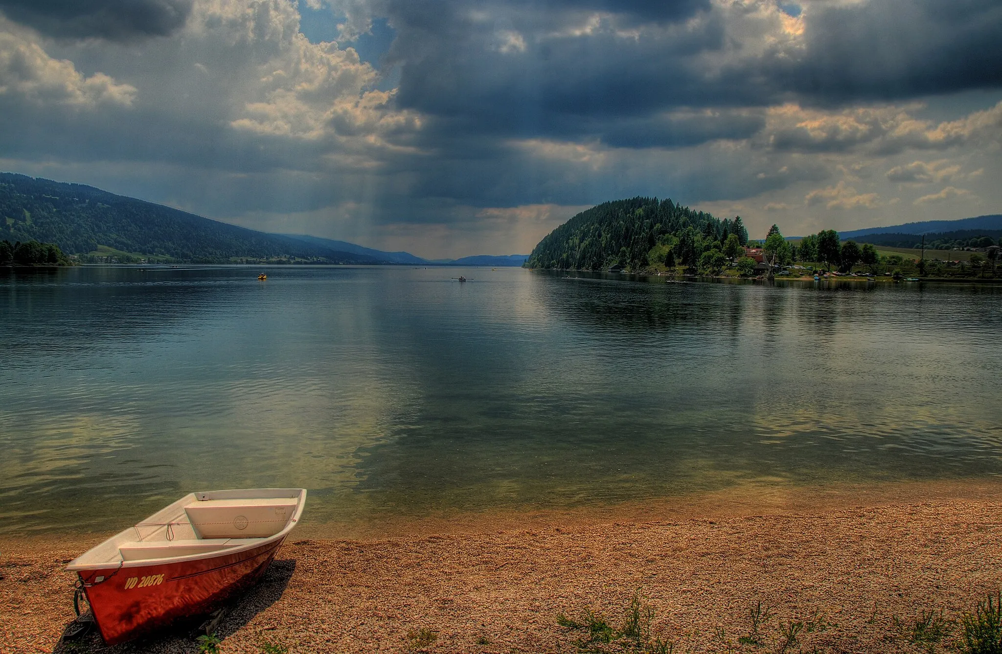 Photo showing: Lac de Joux, canton of Vaud. Surface elevation: 1004 m. View from the northeastern shore.