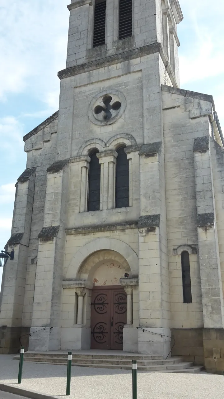 Photo showing: l'église de Chanos-Curson
