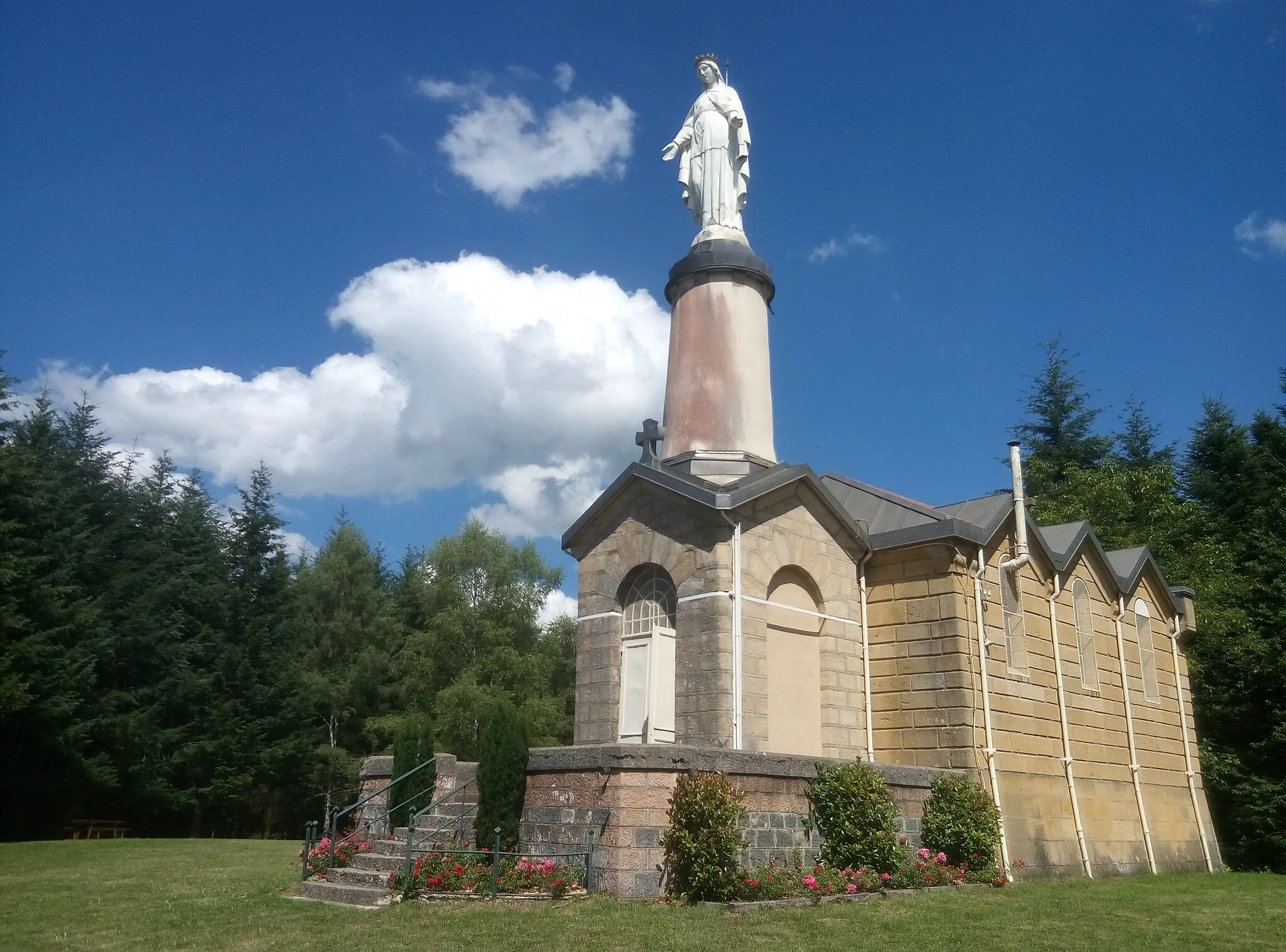 Photo showing: Chapelle Notre-Dame de la Rochette à Ranchal (Rhône, France).