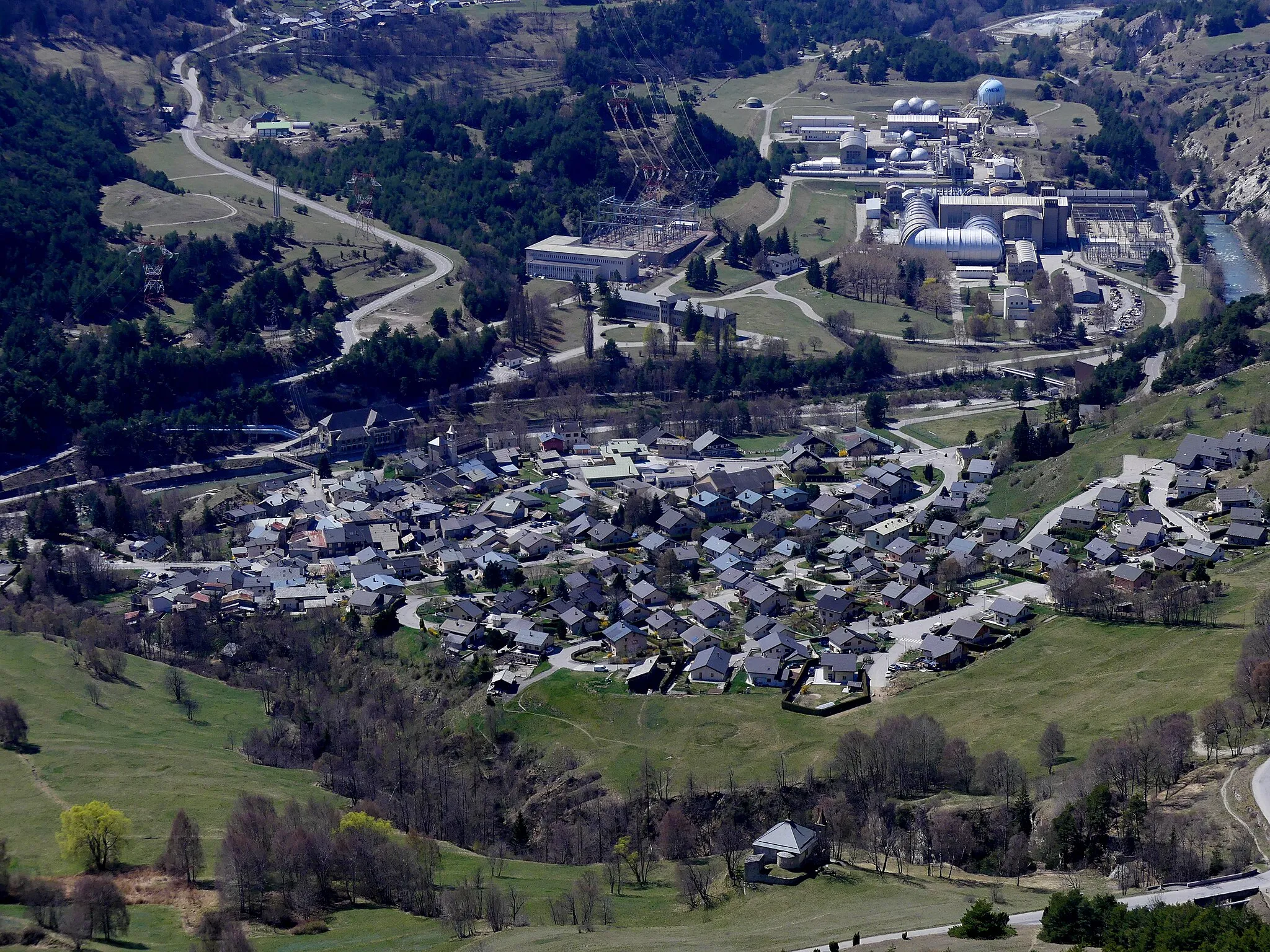 Photo showing: Sight, from Fort Marie-Christine fortification, of Avrieux village, Savoie, France.