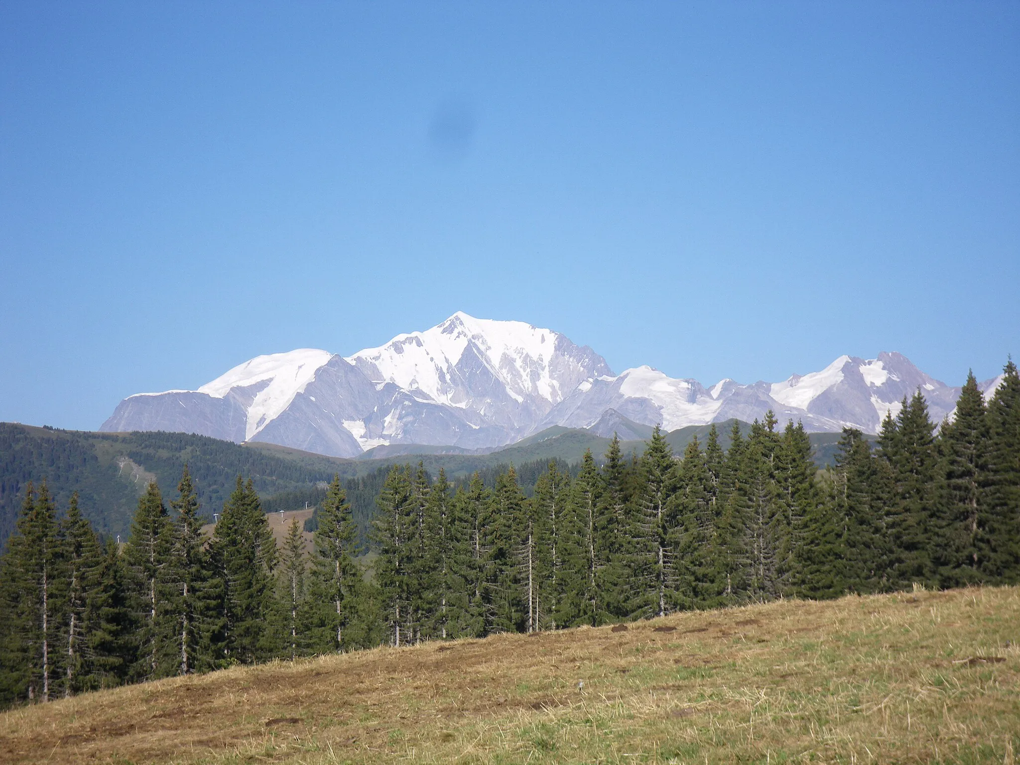 Photo showing: le massif du mont blanc vu du mont lachat