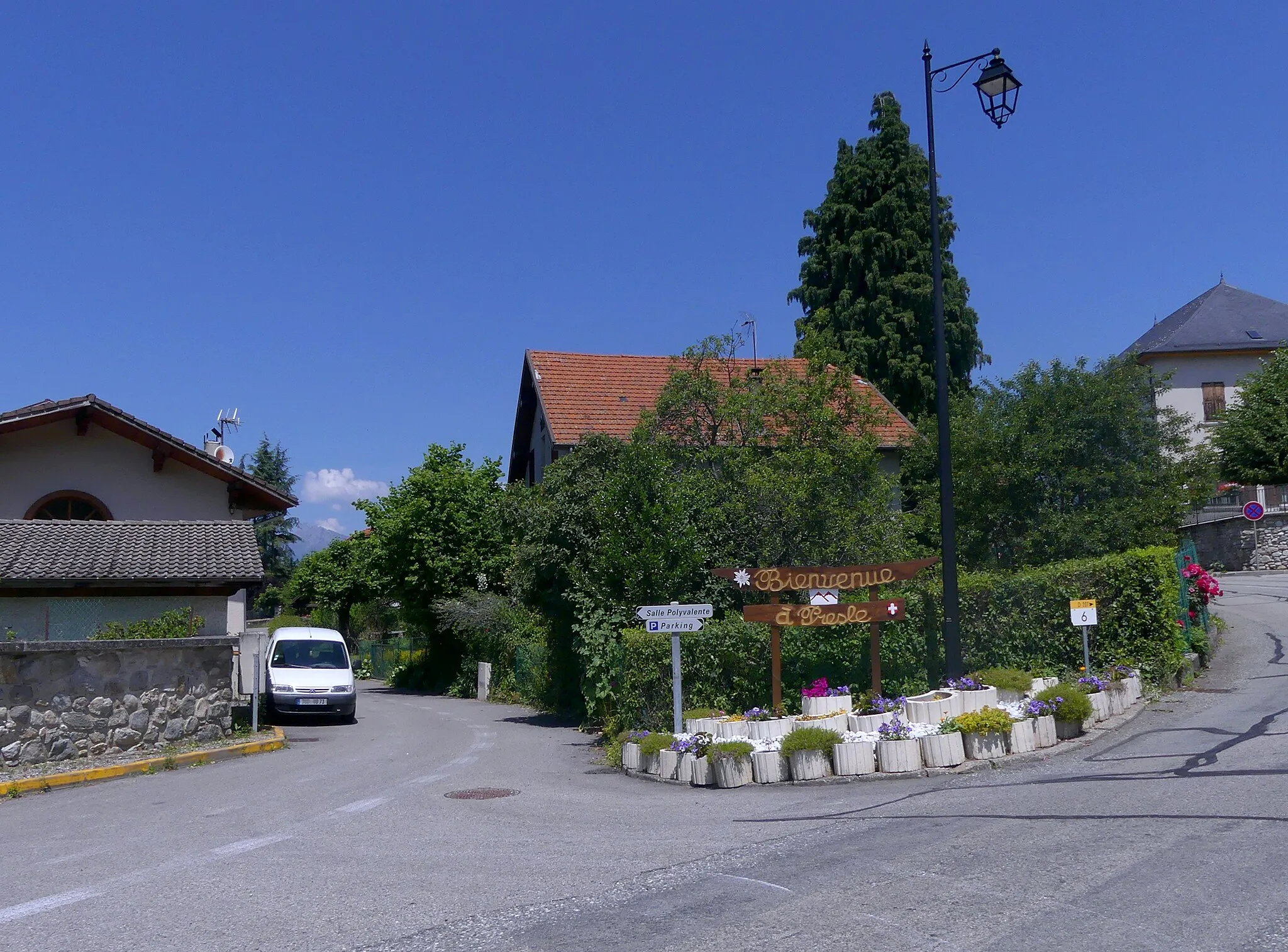 Photo showing: Sight of Presle village centre, in Savoie, France.