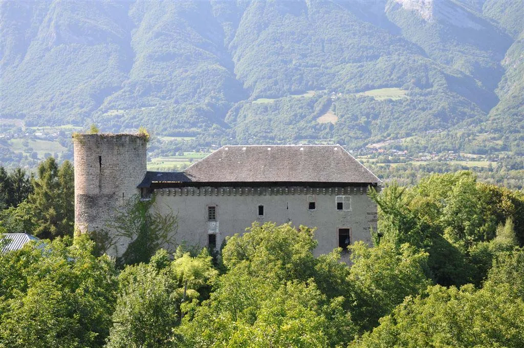 Photo showing: Château de Sainte-Hélène-sur-Isère