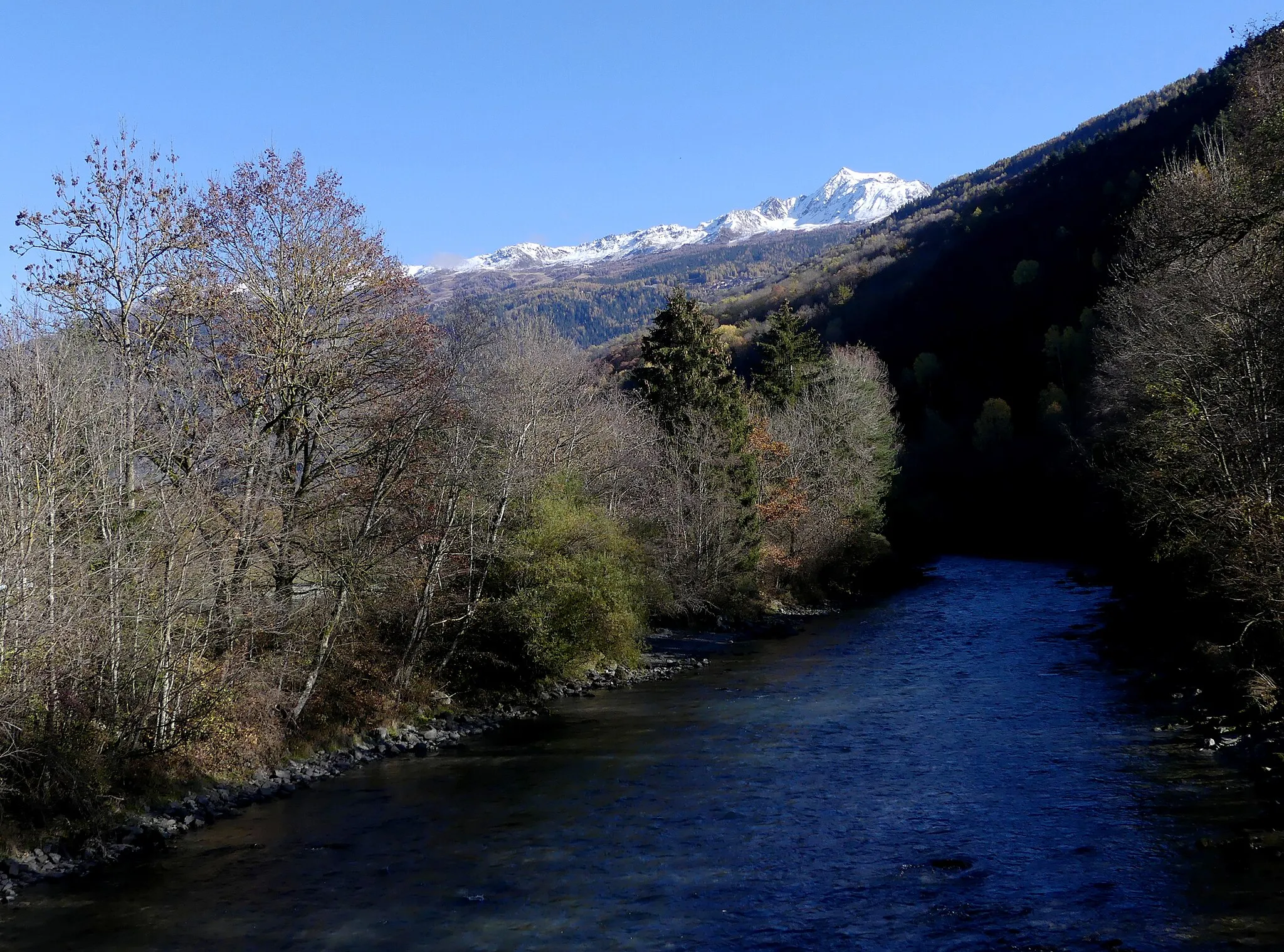 Photo showing: Sight, in autumn, of Isère river near Bellentre in Tarentaise valley, Savoie, France.