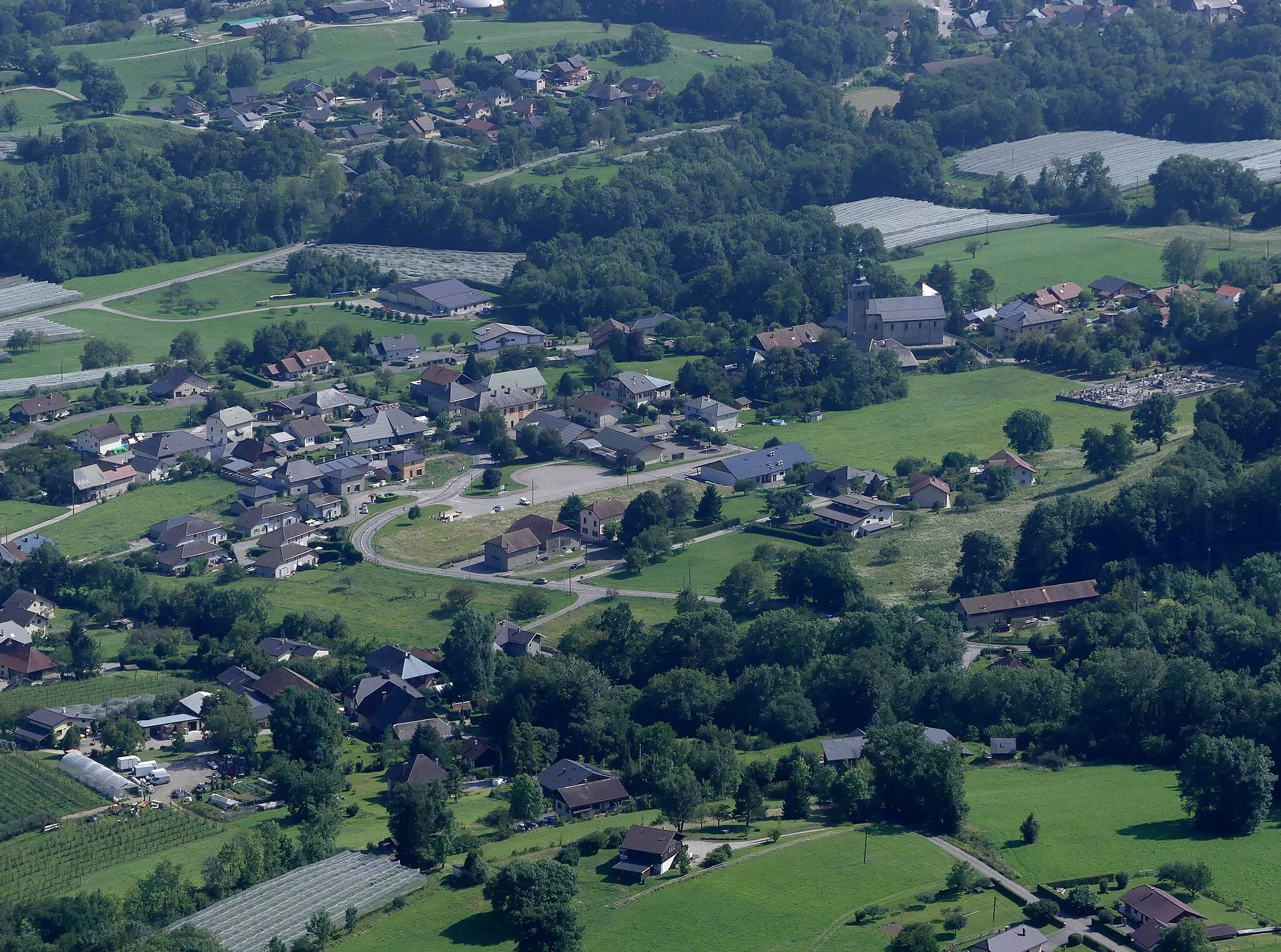 Photo showing: Sight, from Tamié fortification, of Verrens-Arvey village, in Savoie, France.