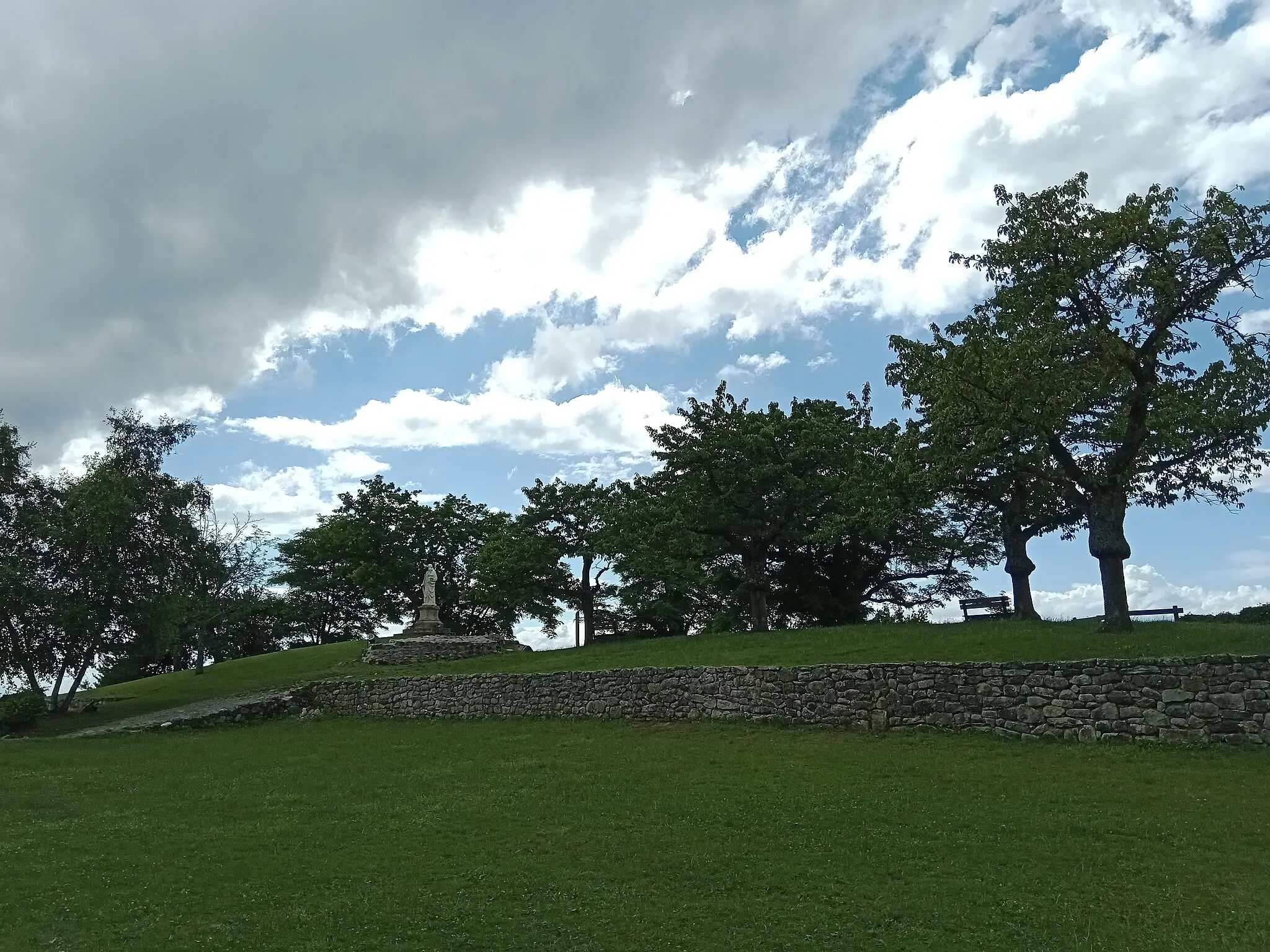 Photo showing: Esplanade du Château-Neuf d'Allinges, Haute-Savoie, France