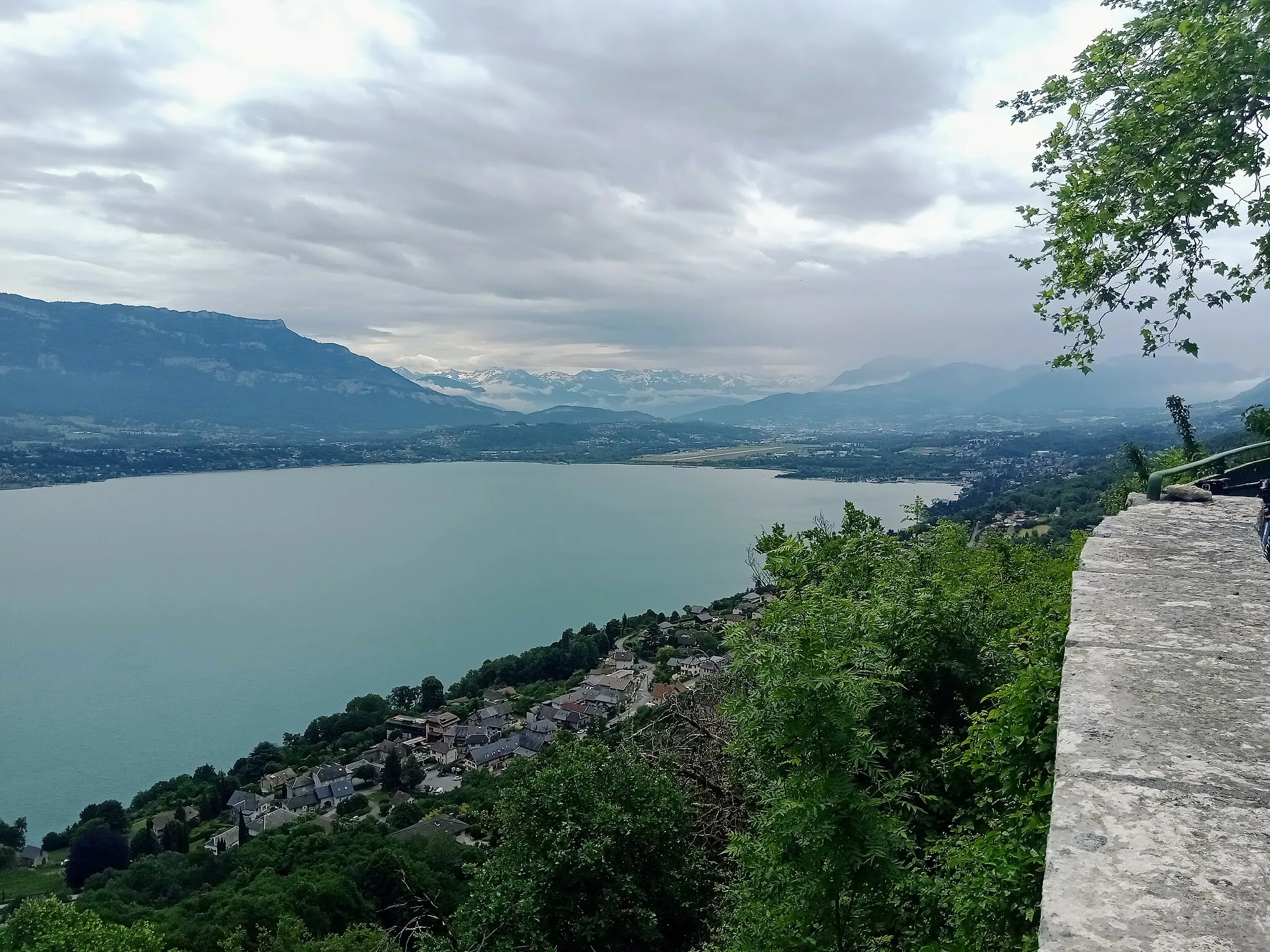 Photo showing: Bourdeau depuis la route du col du Chat, Savoie, France