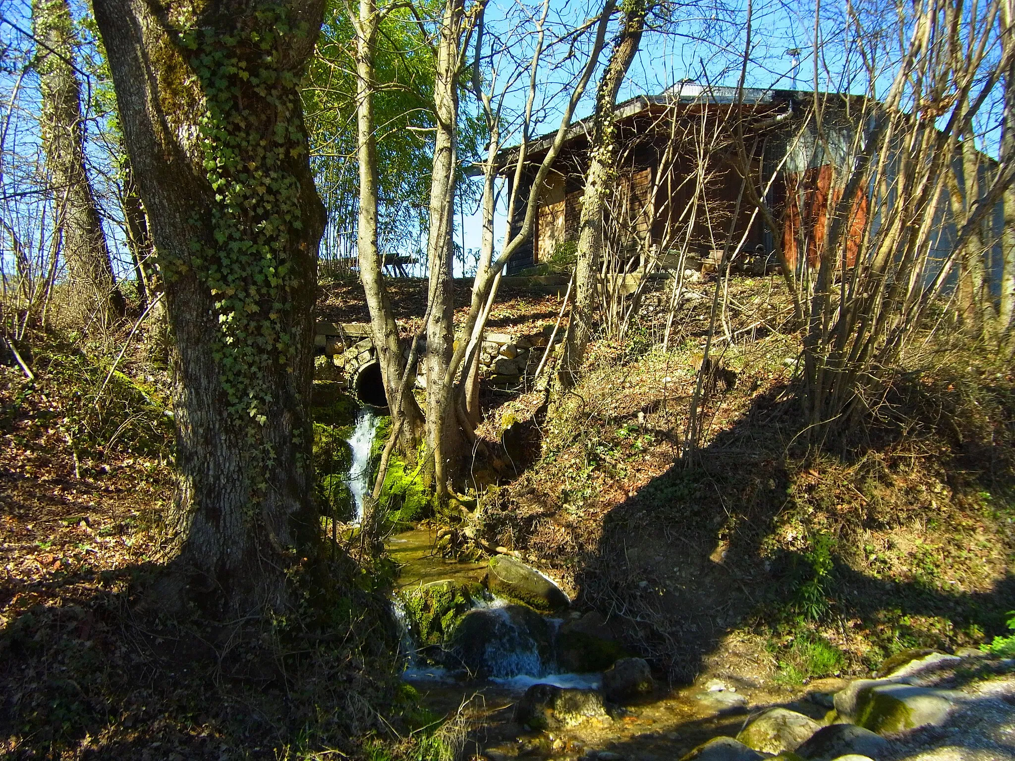 Photo showing: Chemin du Marais, Cessy, France