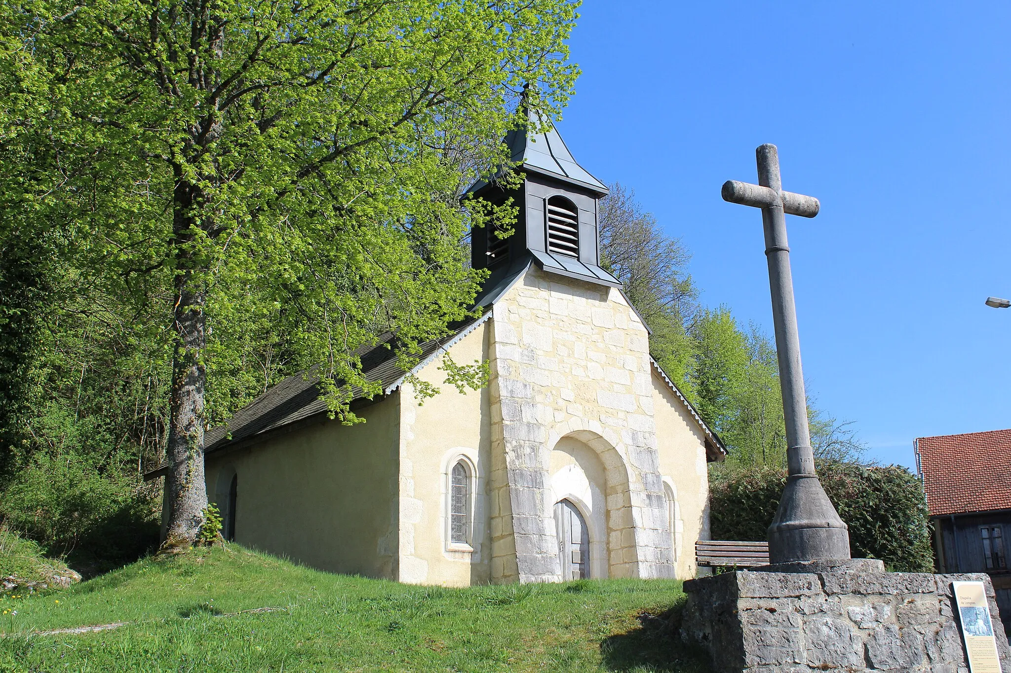 Photo showing: Chapelle Saint-Pierre de Lompnes, Hauteville-Lompnes.