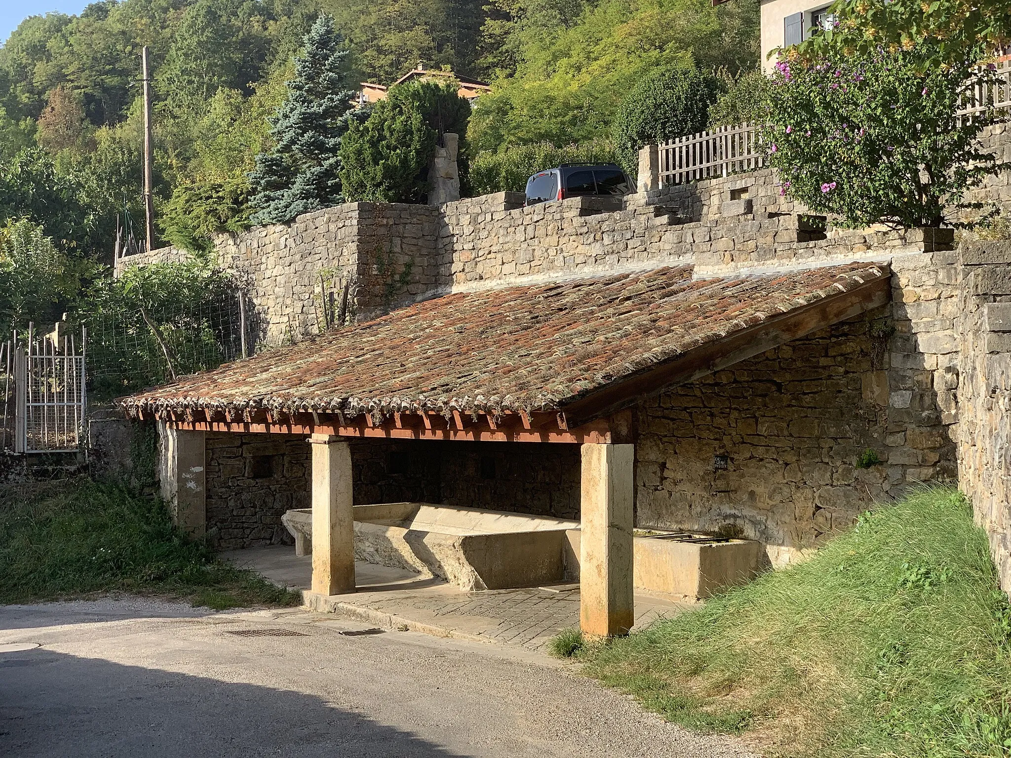 Photo showing: Lavoir de Saint-Germain (Ambérieu-en-Bugey).