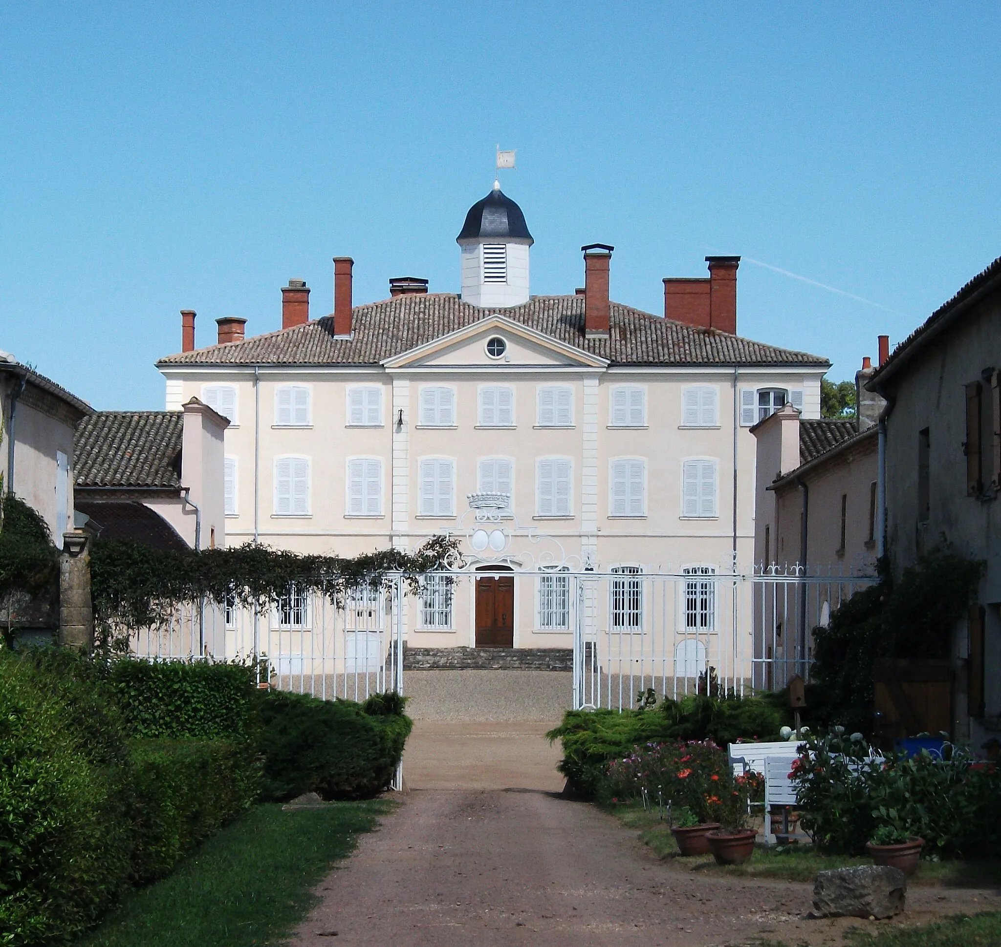Photo showing: Chateau de Laye, St georges de Reneins, France, Front view