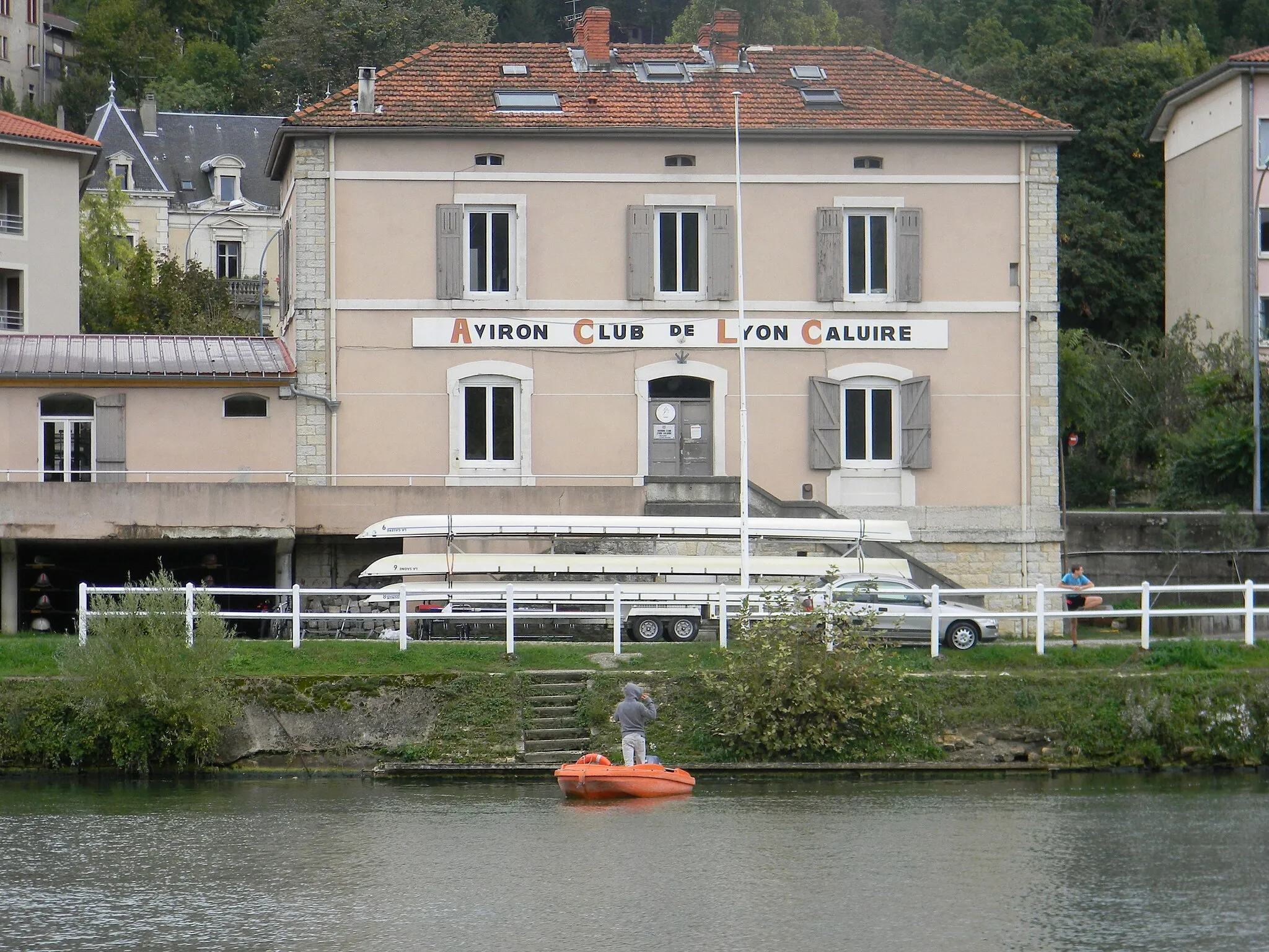 Photo showing: Aviron Club de Lyon Caluire