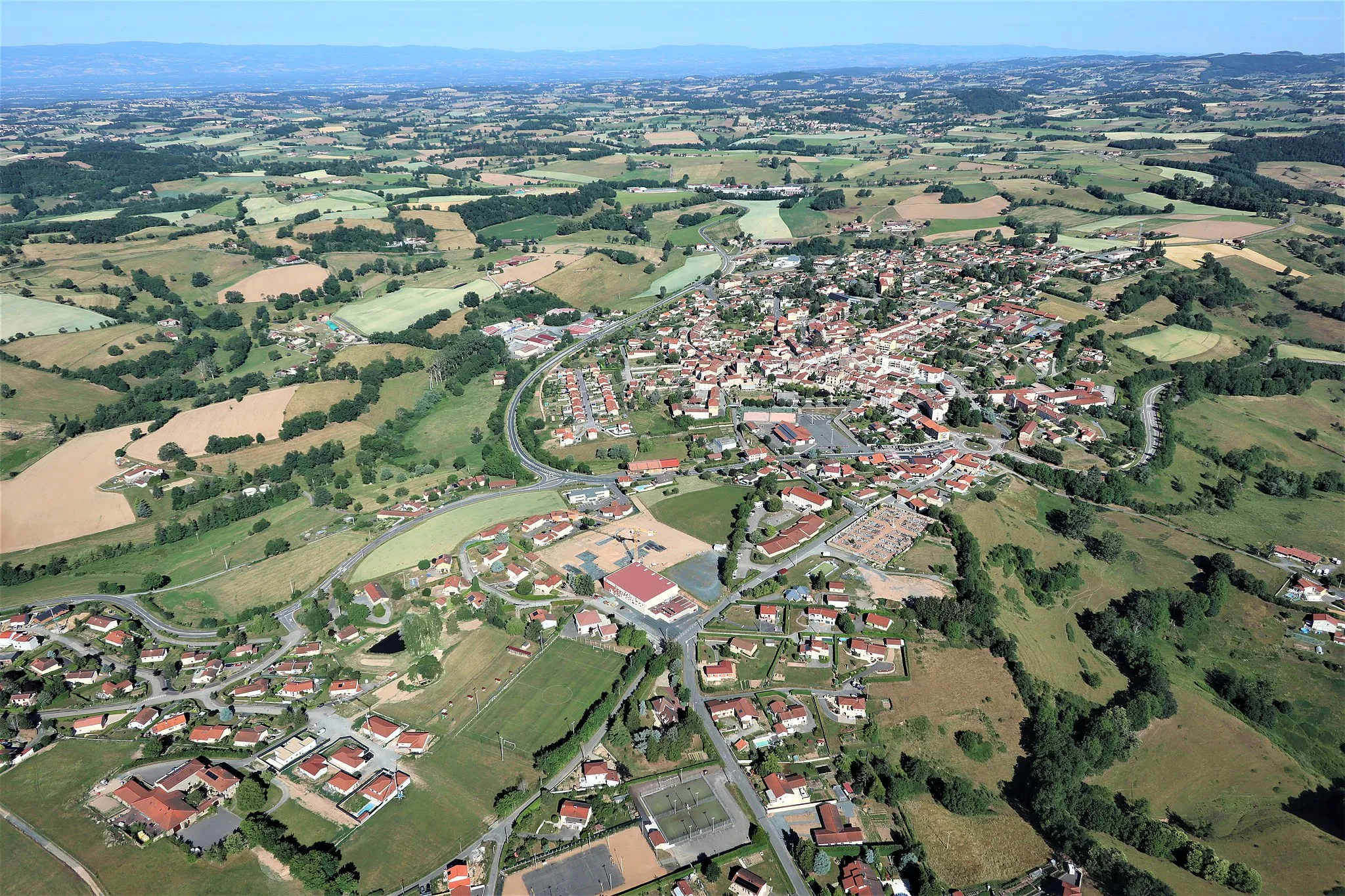 Photo showing: Saint Laurent de Chamousset vu du ciel