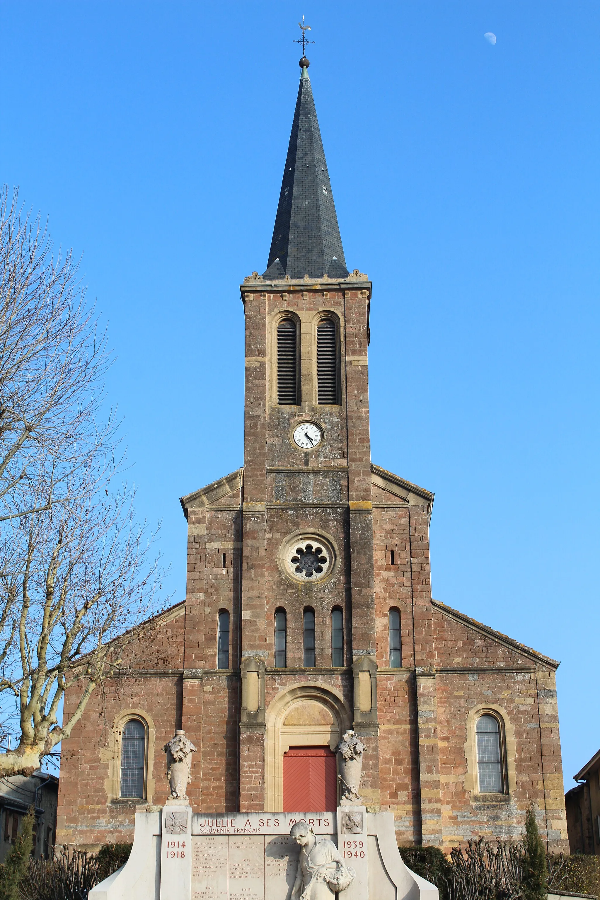 Photo showing: Église de l'Assomption de Jullié.