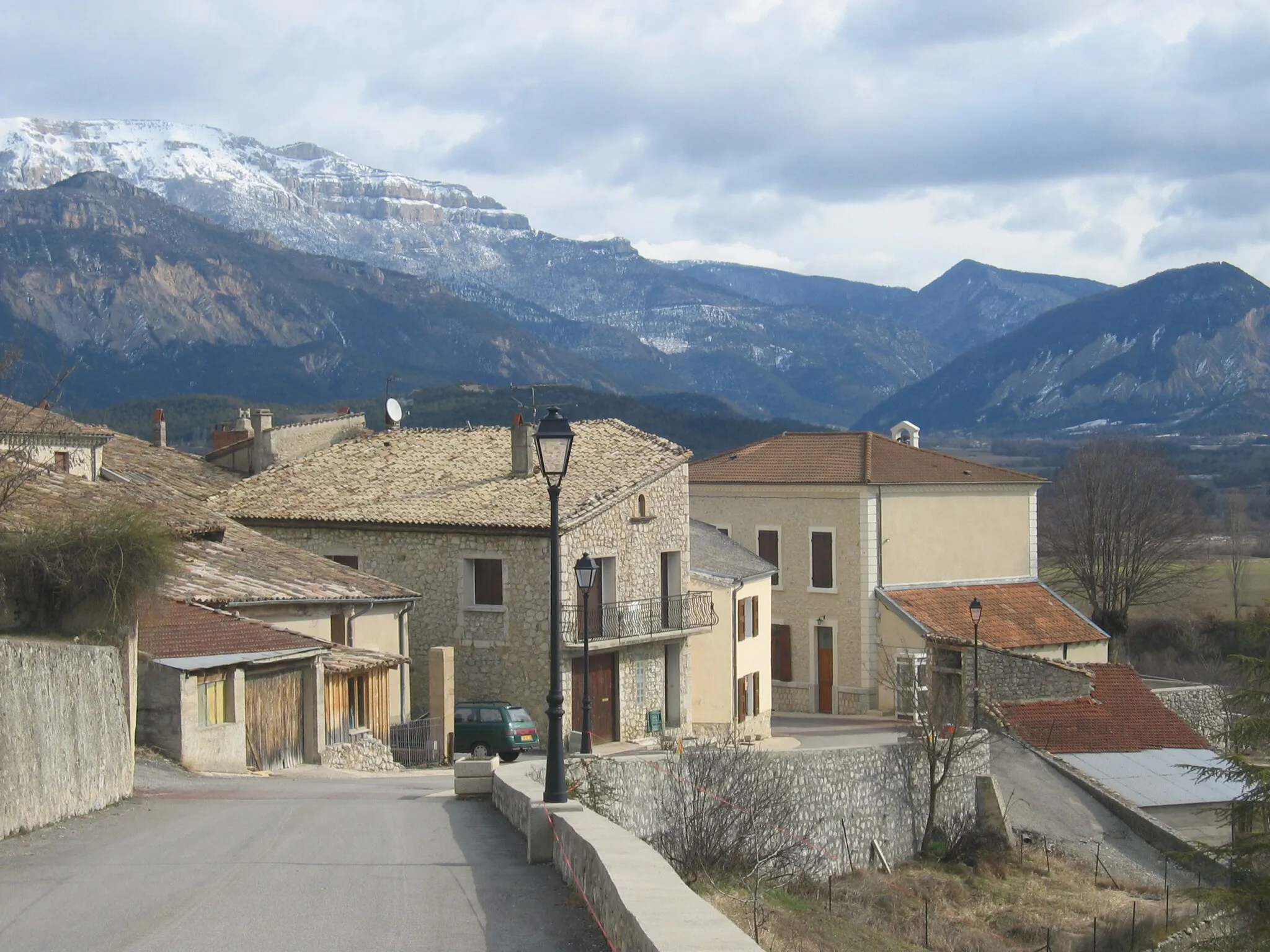Photo showing: Hameau des Nals dans la commune de Montmaur en Diois