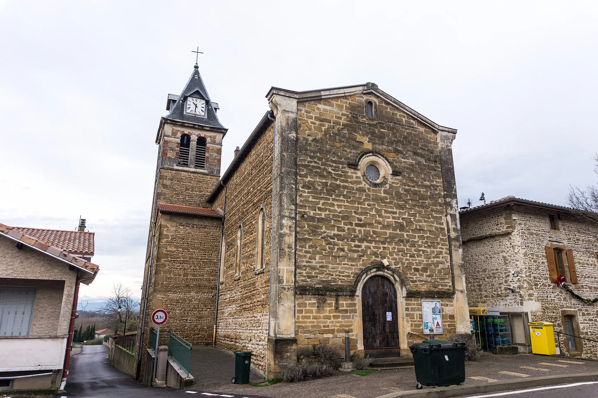 Photo showing: Église Saint Pierre