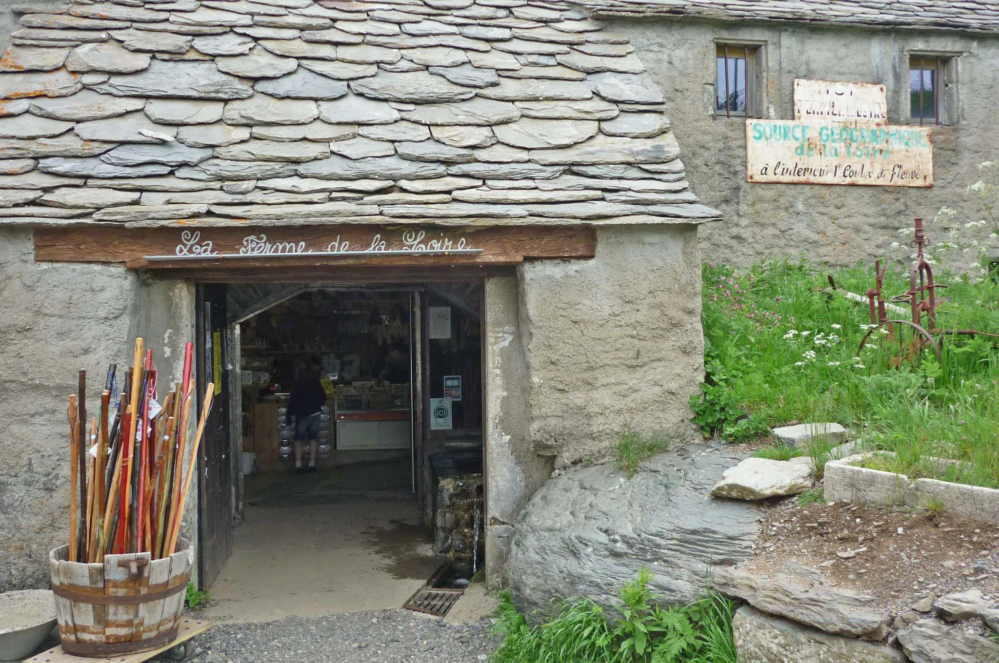 Photo showing: Loire-Quelle unterhalb des Bergs Gerbier des Jonc