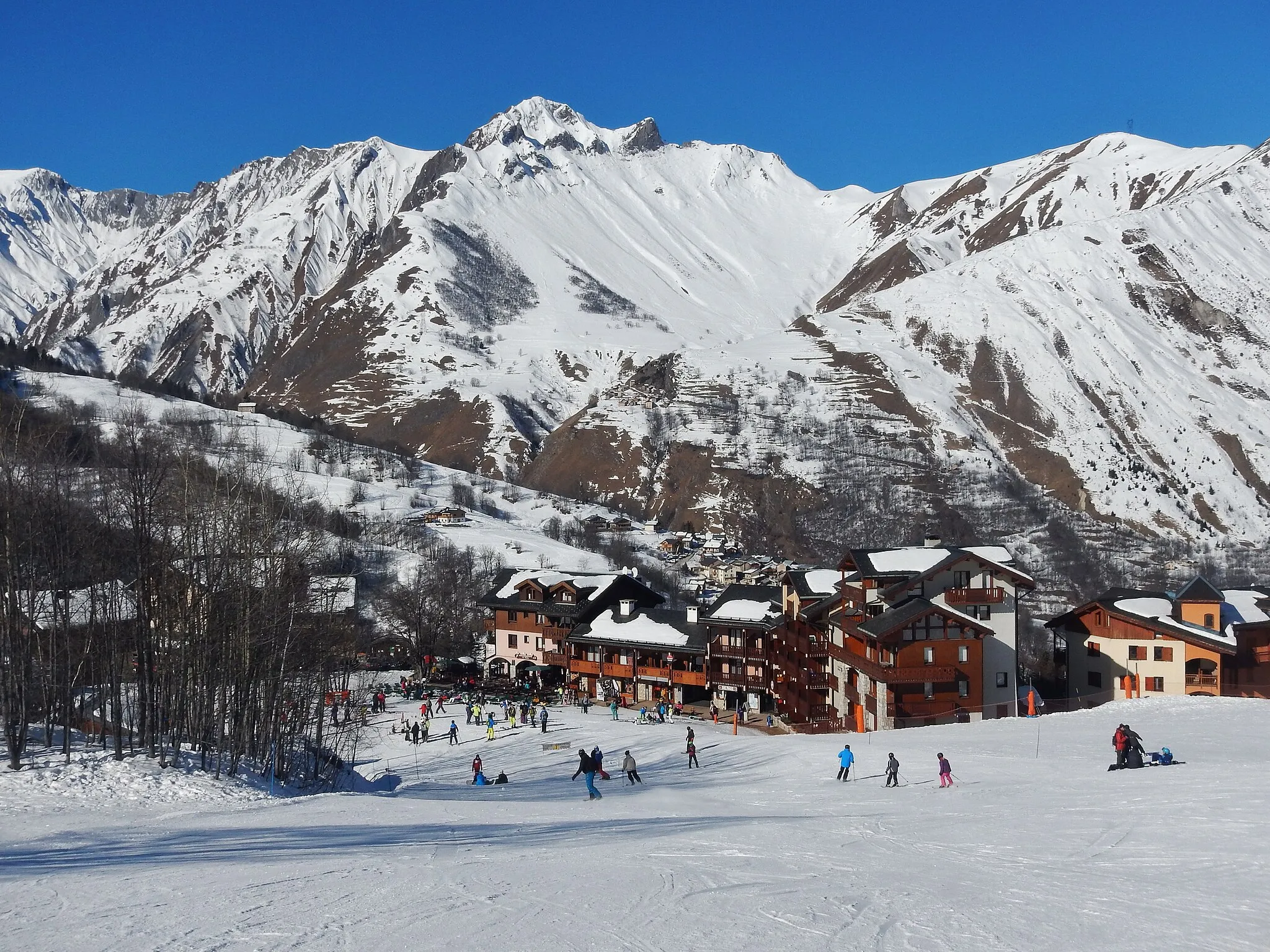 Photo showing: Les 3 Vallées: View to Saint-Martin-de-Belleville