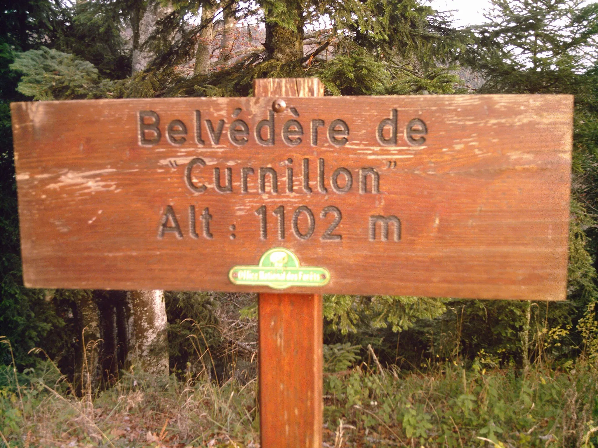 Photo showing: Panneau marquant le belvédère du Curnillon, situé à 1102 mètres d'altitude.