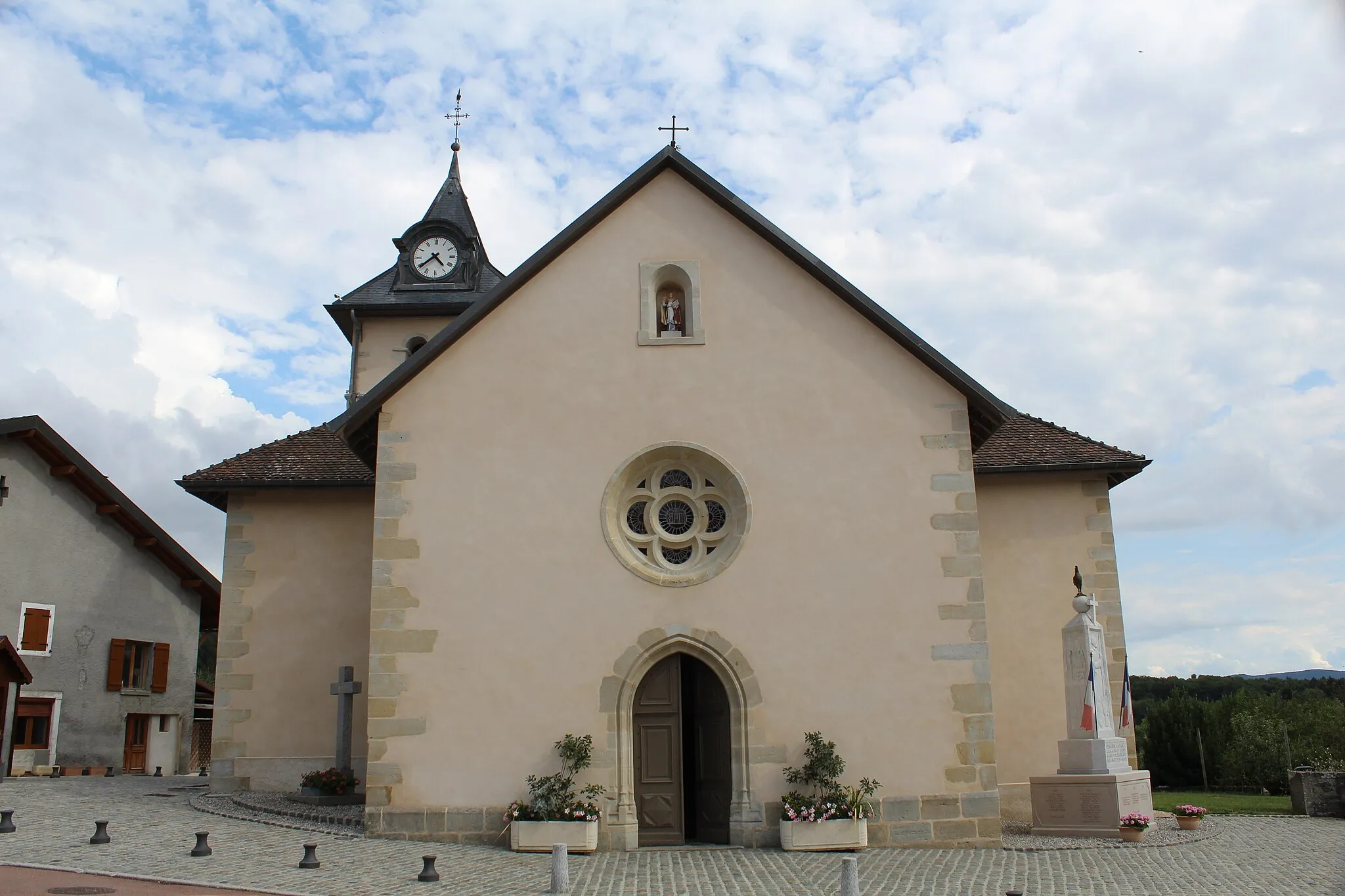 Photo showing: Église Saint-Martin de Cernex.