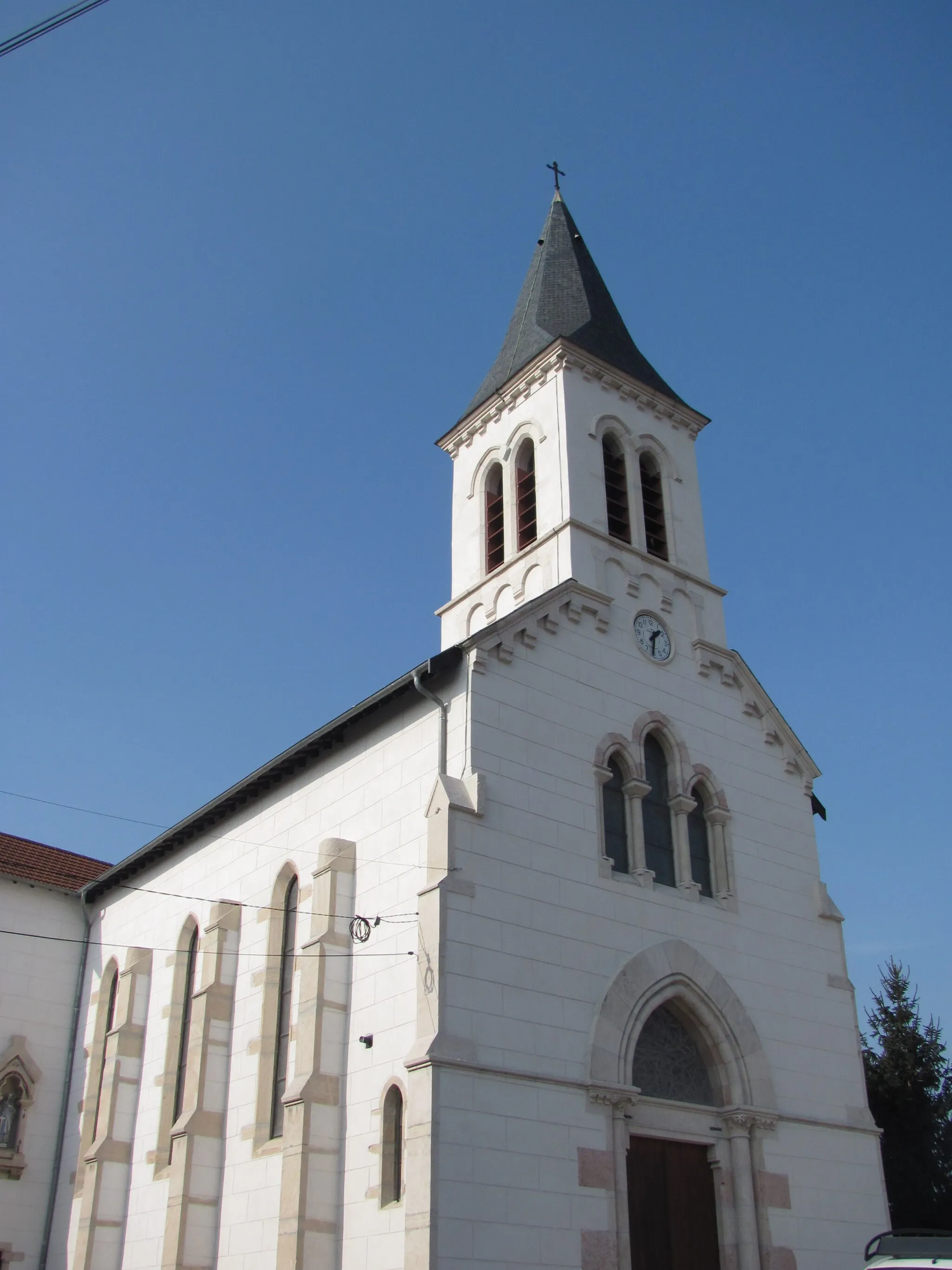 Photo showing: Eglise du Mas Rillier.