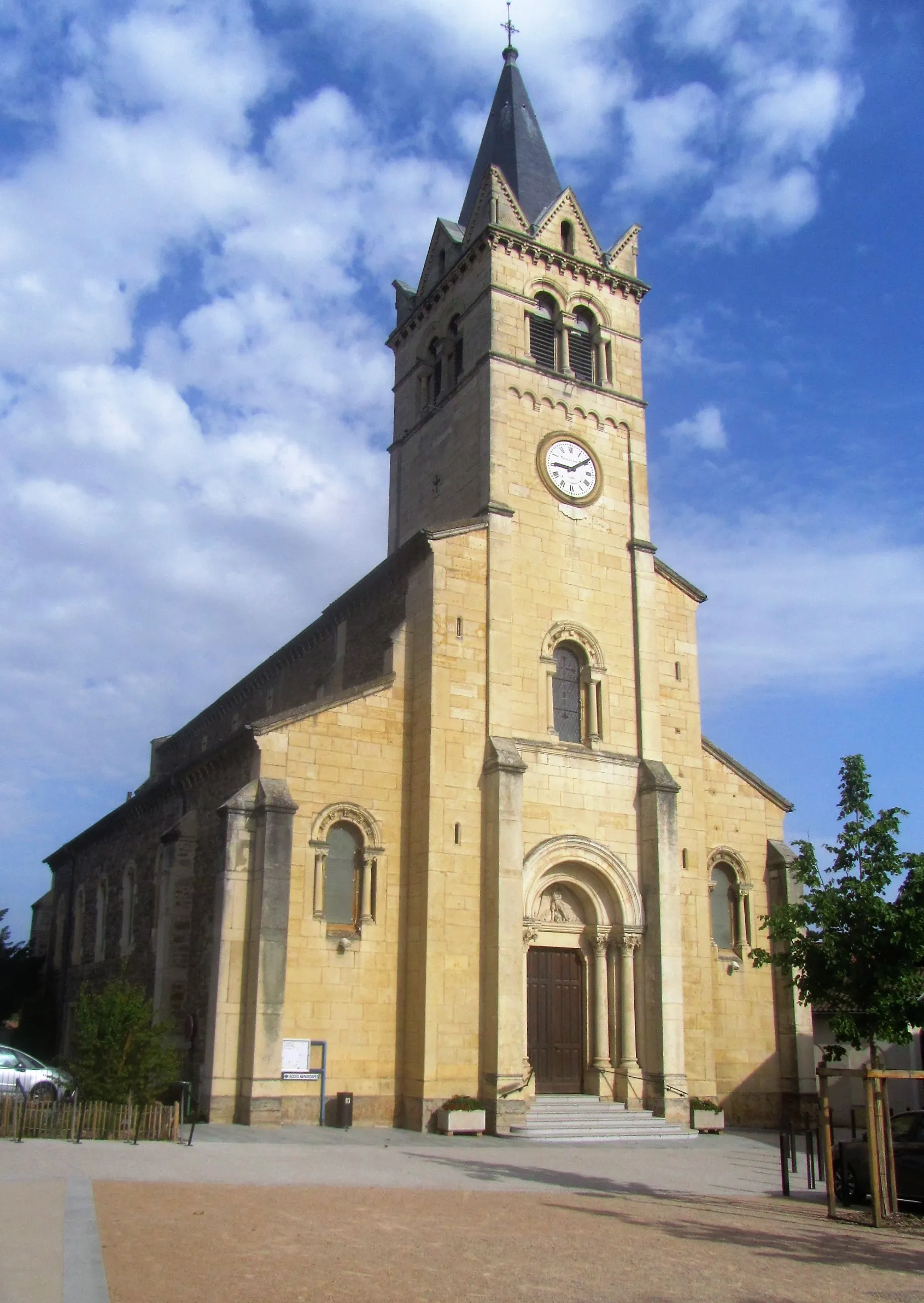 Photo showing: Eglise de Lentilly
