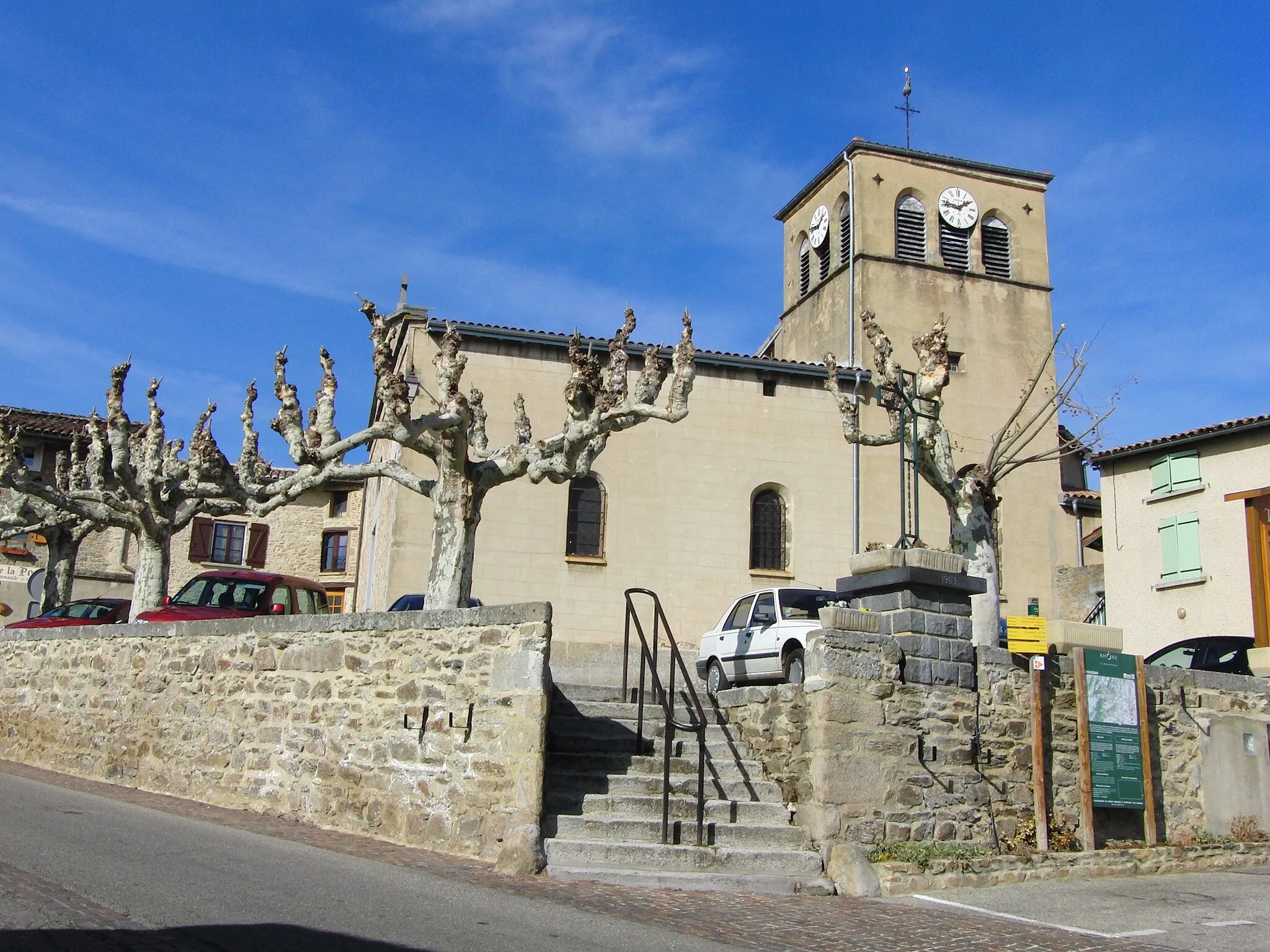 Photo showing: Chaussan church, Rhône, France