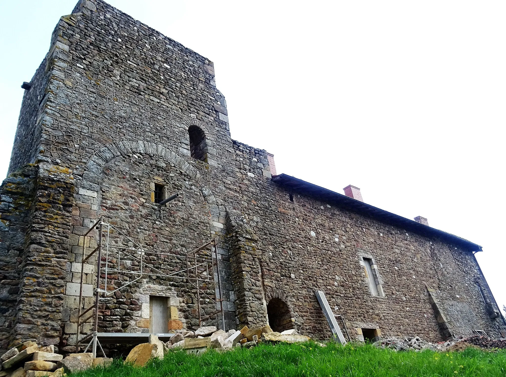 Photo showing: château de Pollionnay ouest