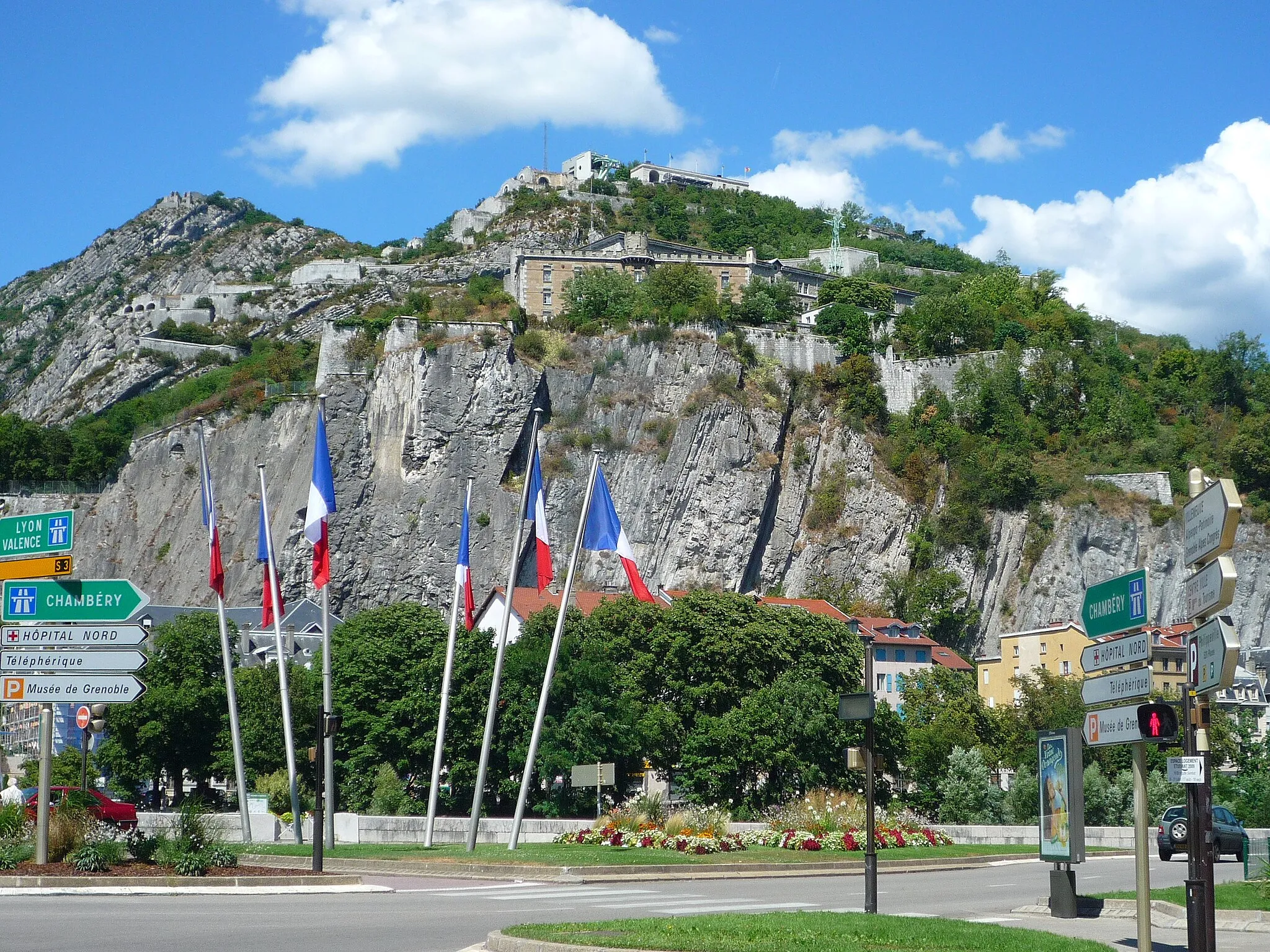 Photo showing: Fort Barot et au-dessus le Fort de la Bastille - Grenoble, France