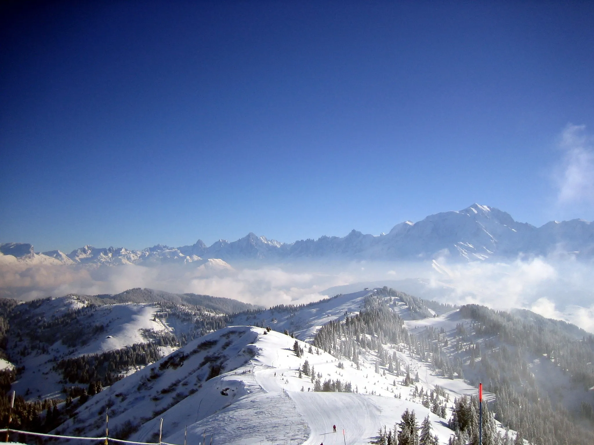 Photo showing: The Giettaz: The Mont Blanc to the head of Torraz