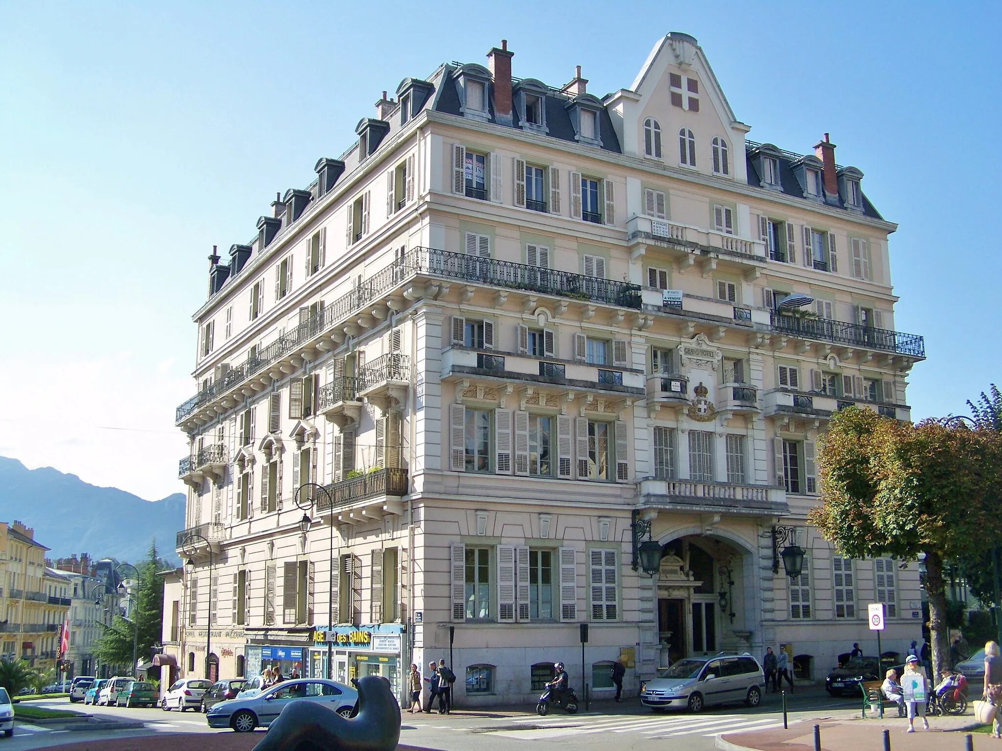 Photo showing: Sight of Grand Hôtel building, in Aix-les-Bains, Savoie, France.