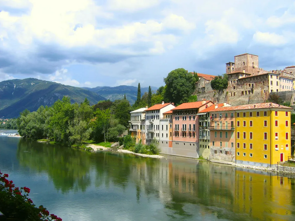 Photo showing: Bassano del grappa, Veneto, Italia dal ponte degli alpini