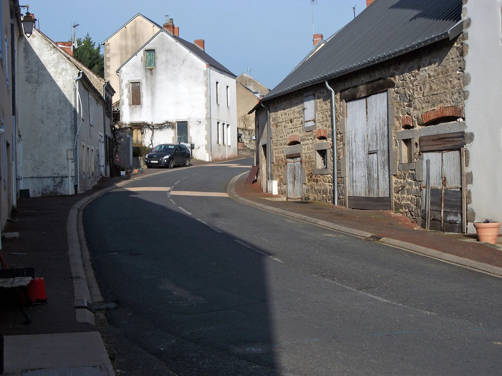 Photo showing: Main street (departmental road 121) in Nizerolles, Allier [10404]