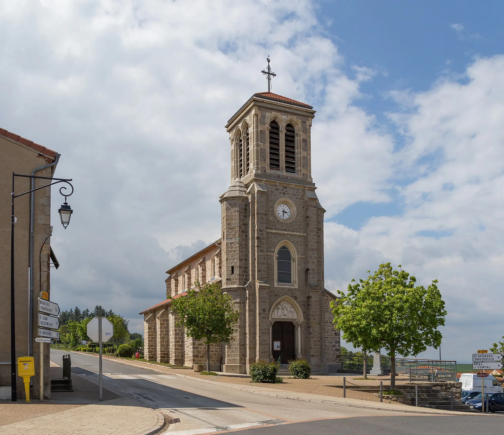 Photo showing: Sainte-Jucondine Church, Boisset-Saint-Priest, Loire.