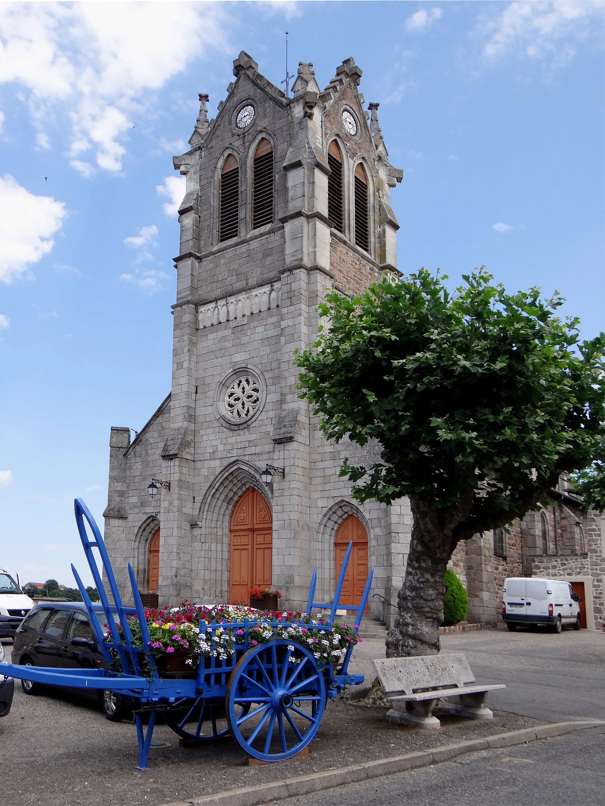 Photo showing: Église Saint Denis, Essertines-en-Donzy, Loire, France.